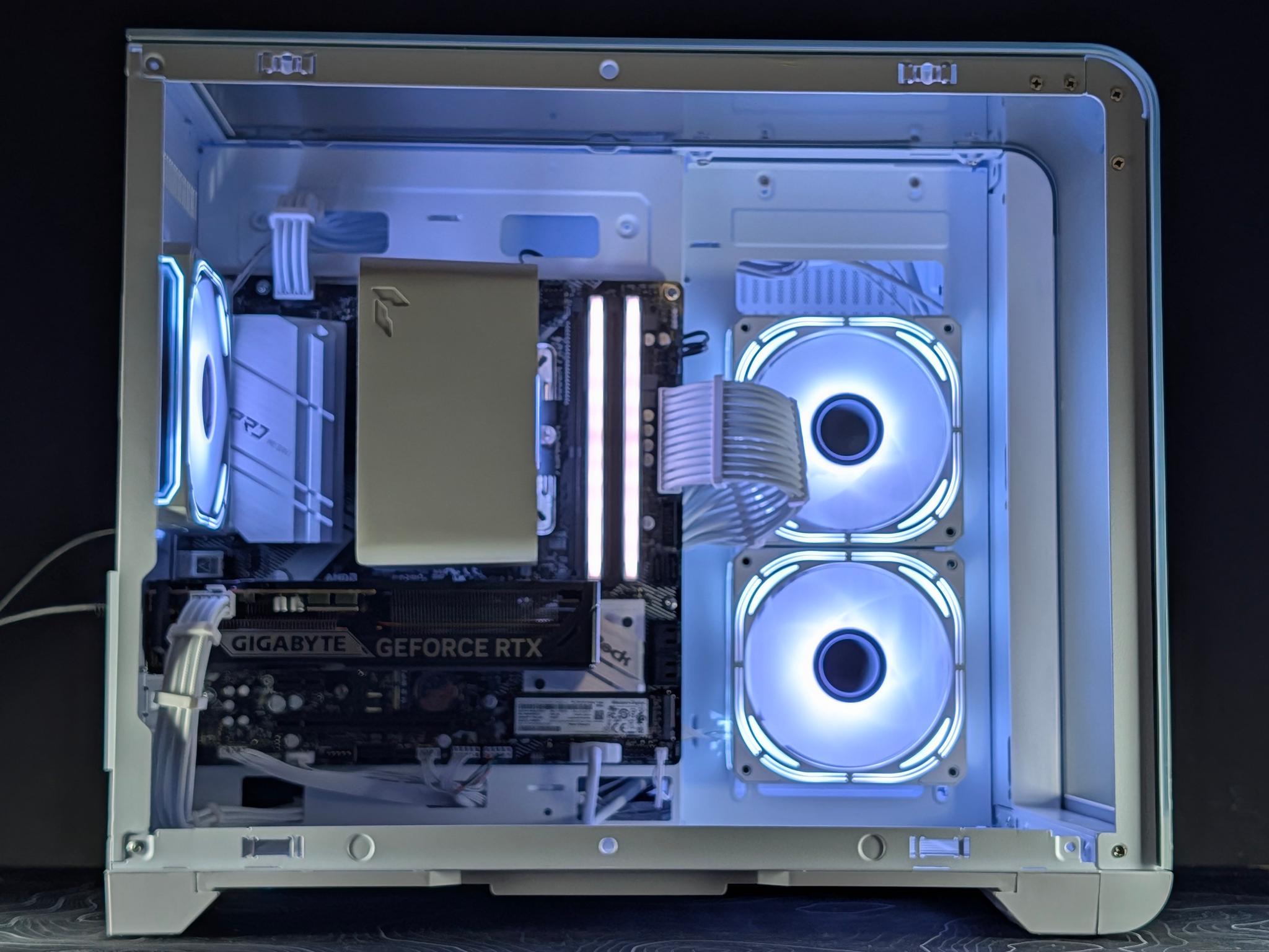❄️ Ryzen 5 3600 | RTX 5060 | 16GB DDR4 | 1TB SSD | Gaming PC