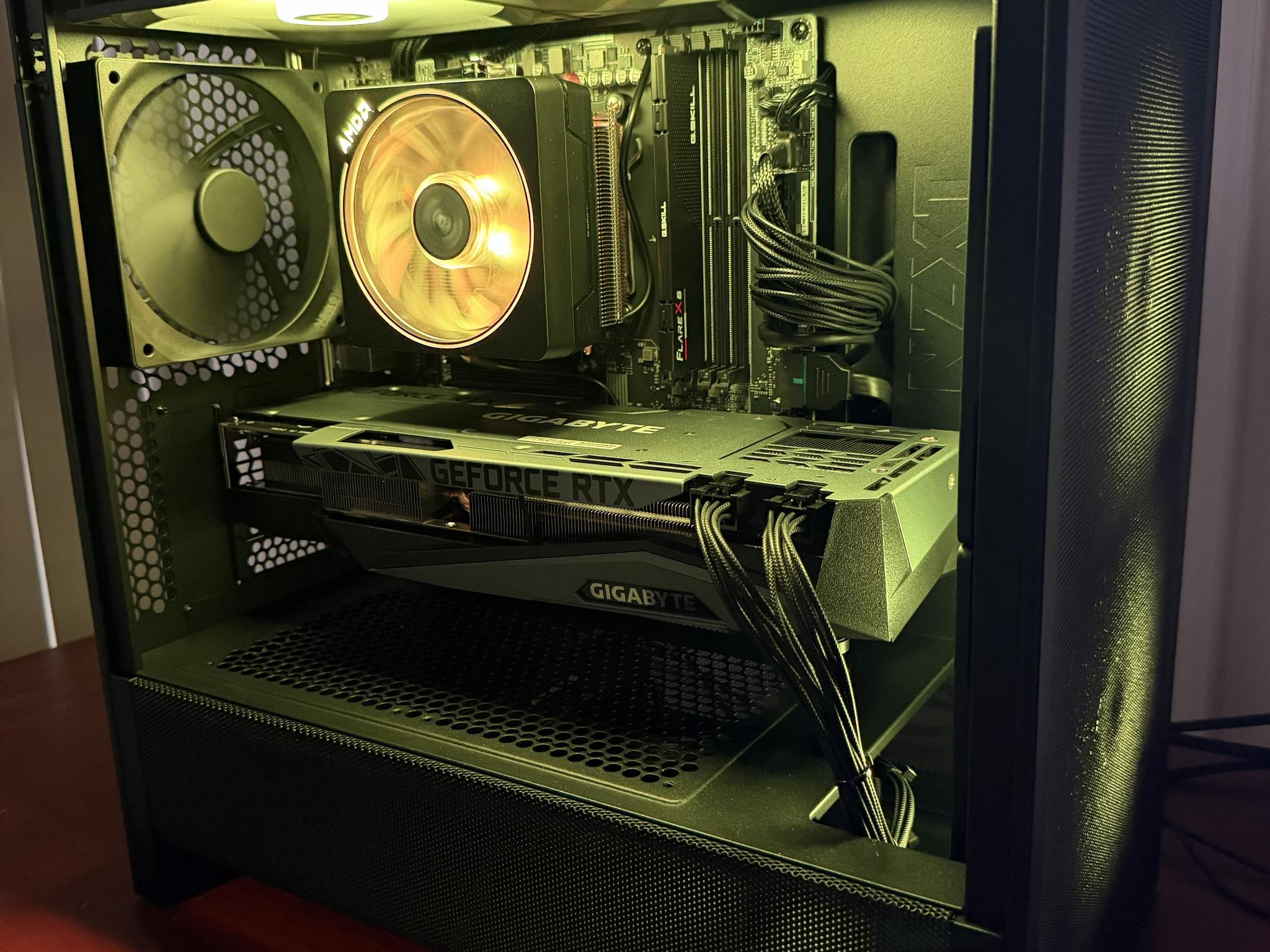 "Eternal Dragon" Ryzen 5 7500X3D, RTX 3080 12GB, 16GB DDR5-6000, 1TB Gen4 NVMe
