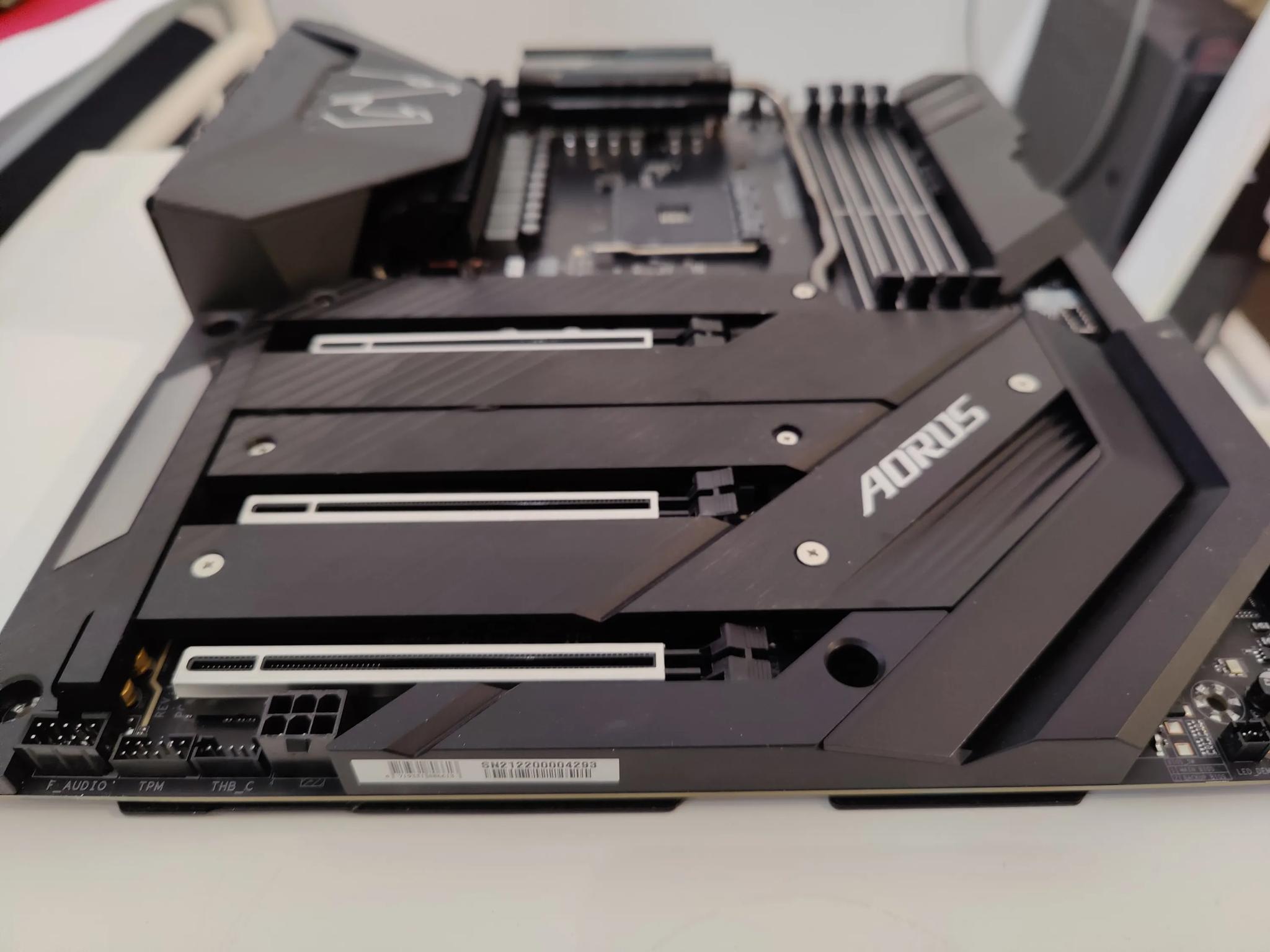 Gigabyte X570 Extreme