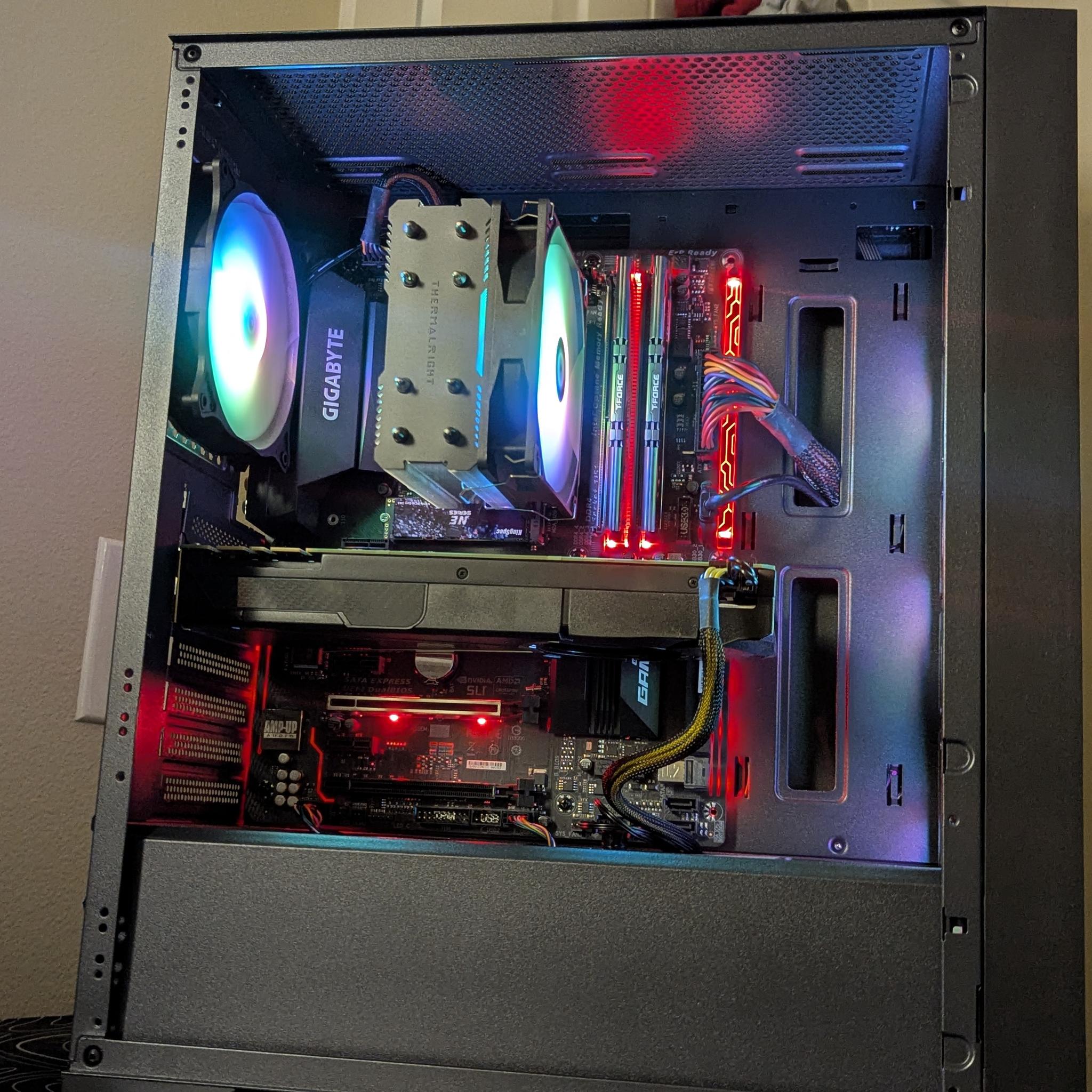 Gaming PC | GTX 1080 | INTEL I7-7700K | 16GB RAM | 512 GB SSD | ARGB | ATX