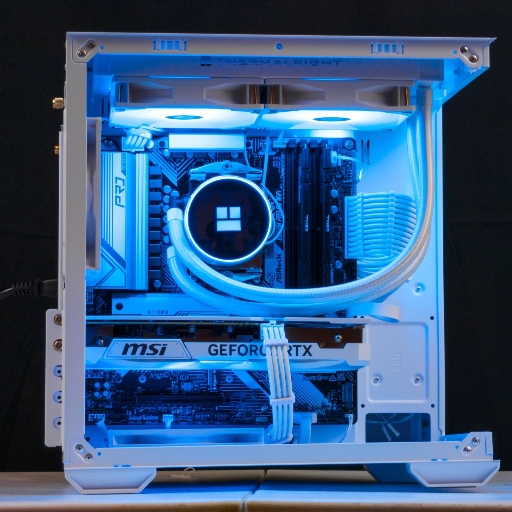 🤍🖤 RTX 4070 / Ryzen 5 7600X / 32GB Gaming PC 🖤🤍