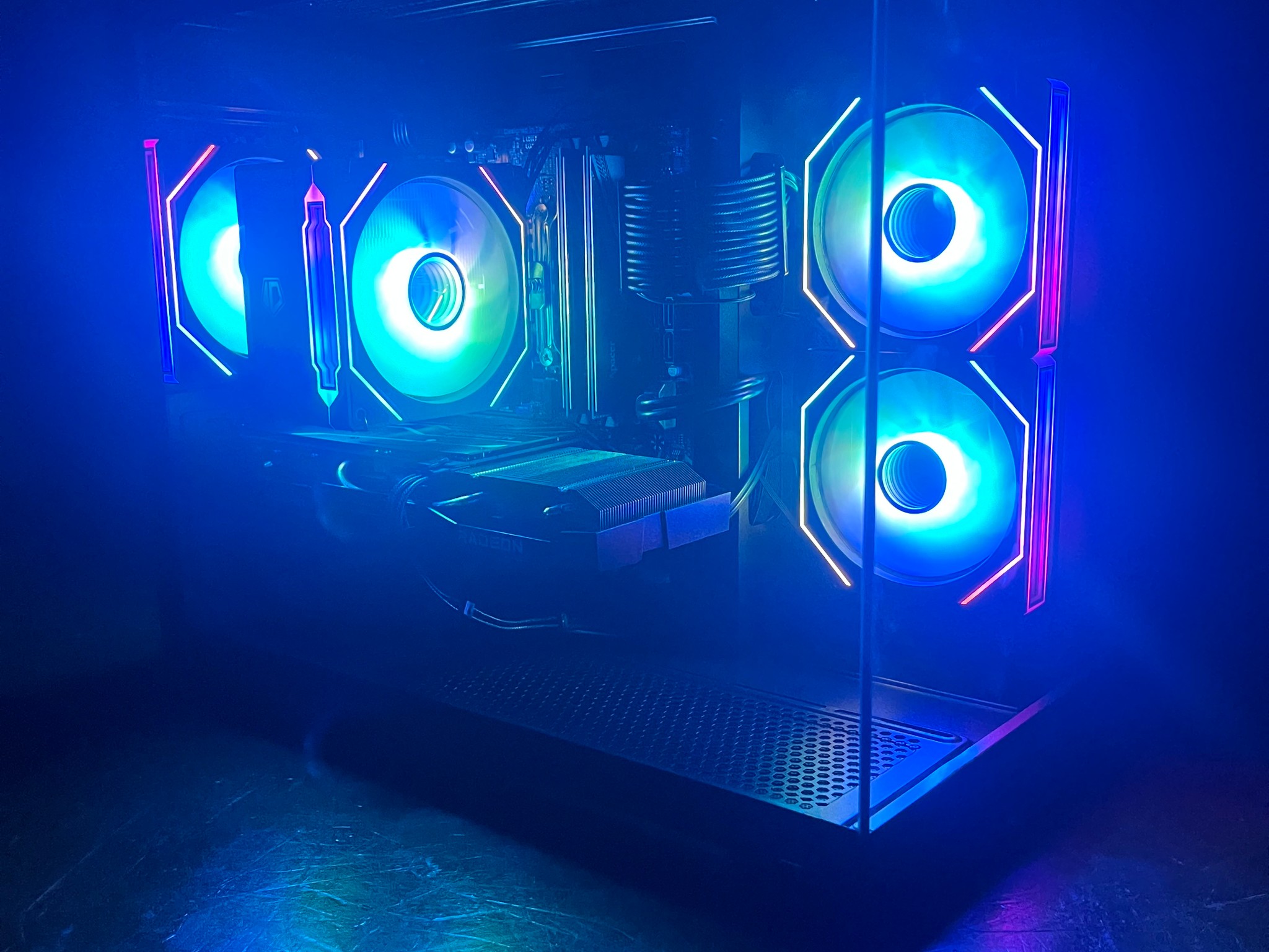 RX 6600 | i5 10400F | 16GB RAM | Gaming PC
