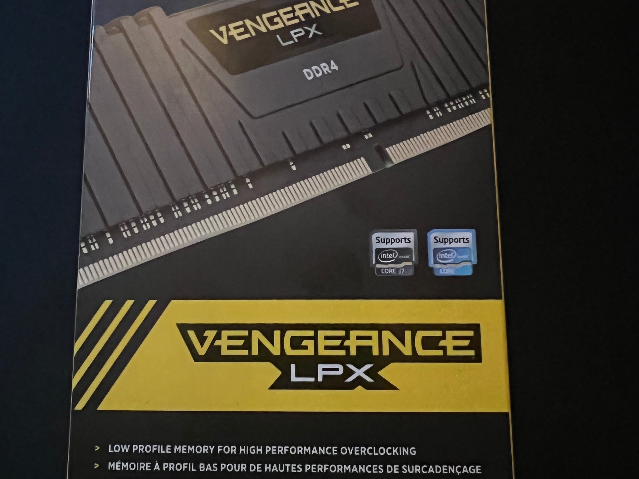 Corsair Vengeance LPX 16GB (2x8GB) DDR4 3600 (PC4-28800) C16 1.35V AMD & Intel optimized - Black