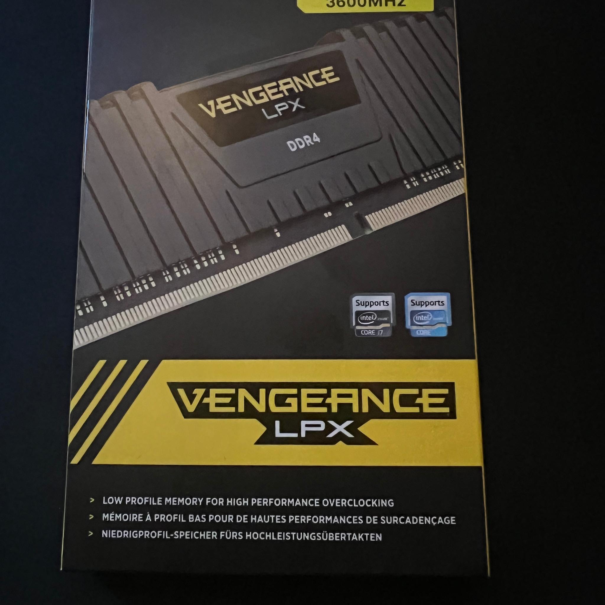 Corsair Vengeance LPX 16GB (2x8GB) DDR4 3600 (PC4-28800) C16 1.35V AMD & Intel optimized - Black