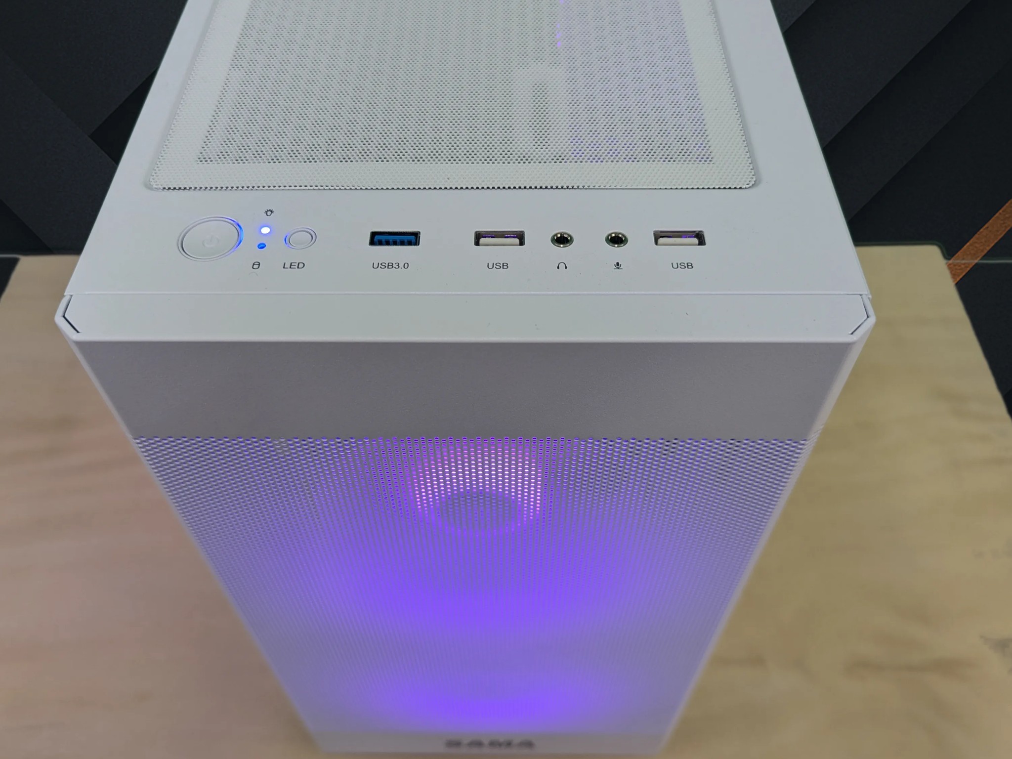 ❄️ Haukea | 2080 Ti | Ryzen 9 3900X | High-End Performance Rig | 32GB DDR4 | 1TB NVMe