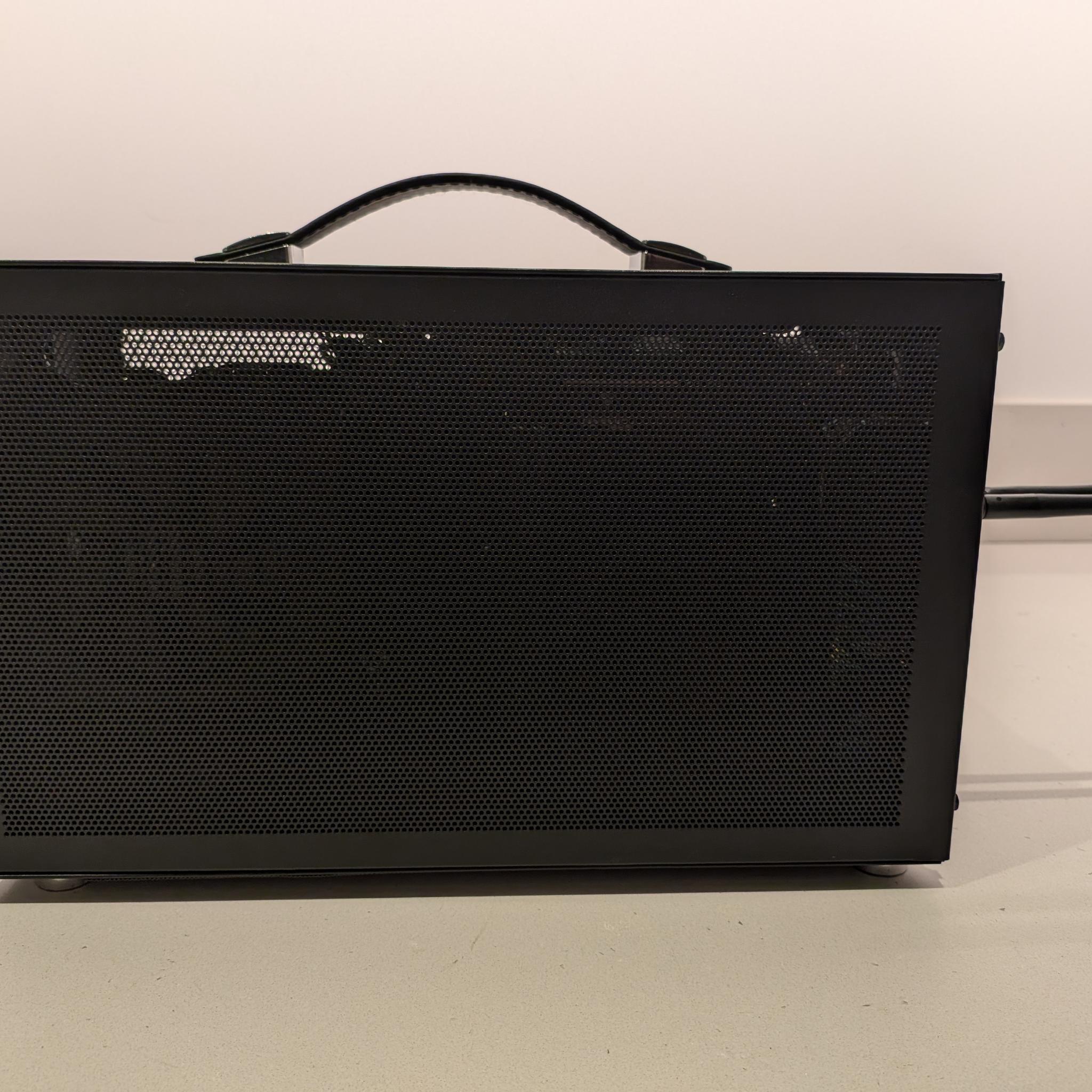 4K Lunchbox - RX 9070, Intel Core i7 14700K, 2 TB Gen 4 NVME, 32 GB DDR5 RAM, Noctua Chromax Cooled