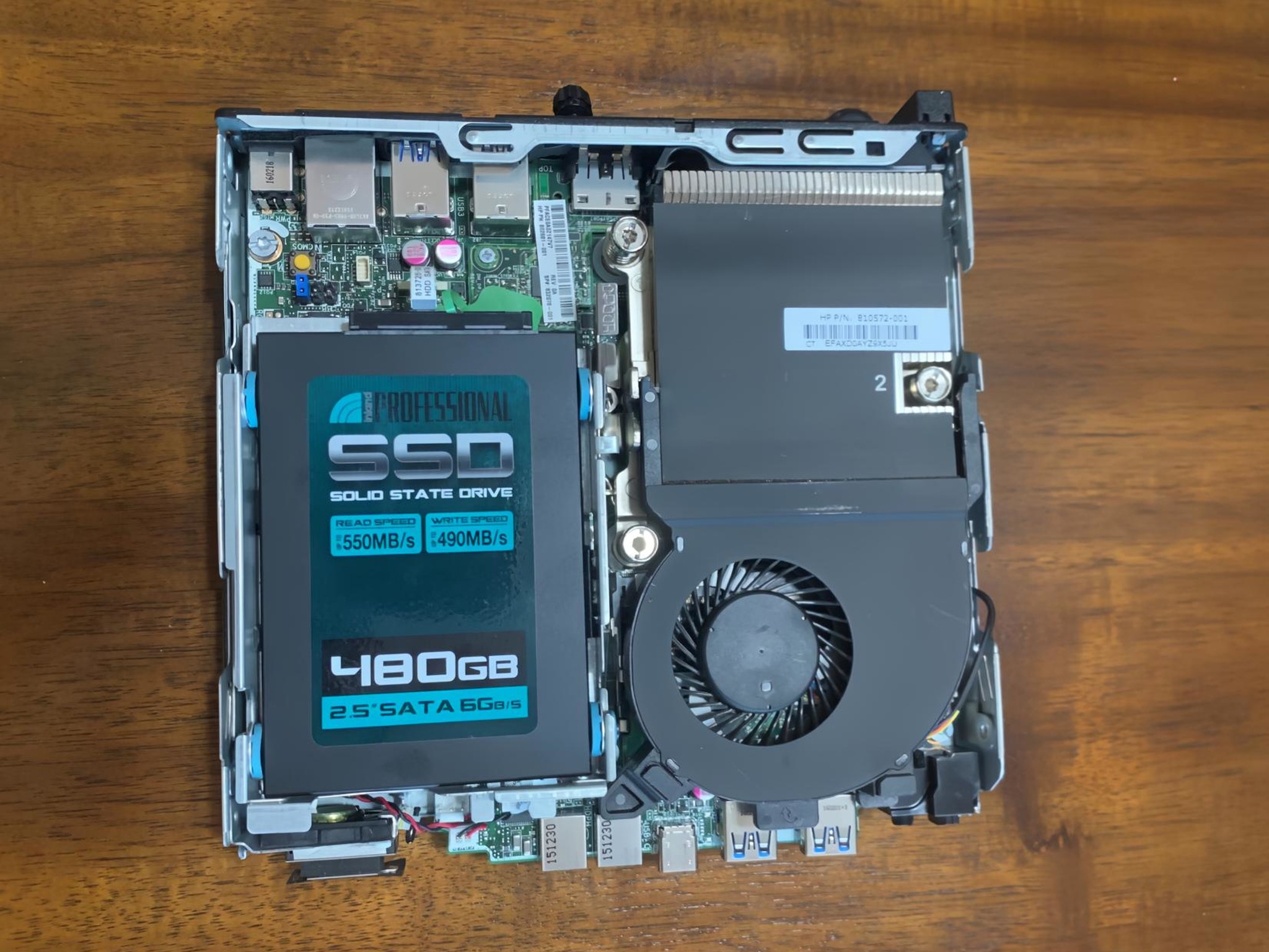 SFF HP EliteDesk 800G2 i7-6700T | Home/Office/Media server pc *Banana for scale*