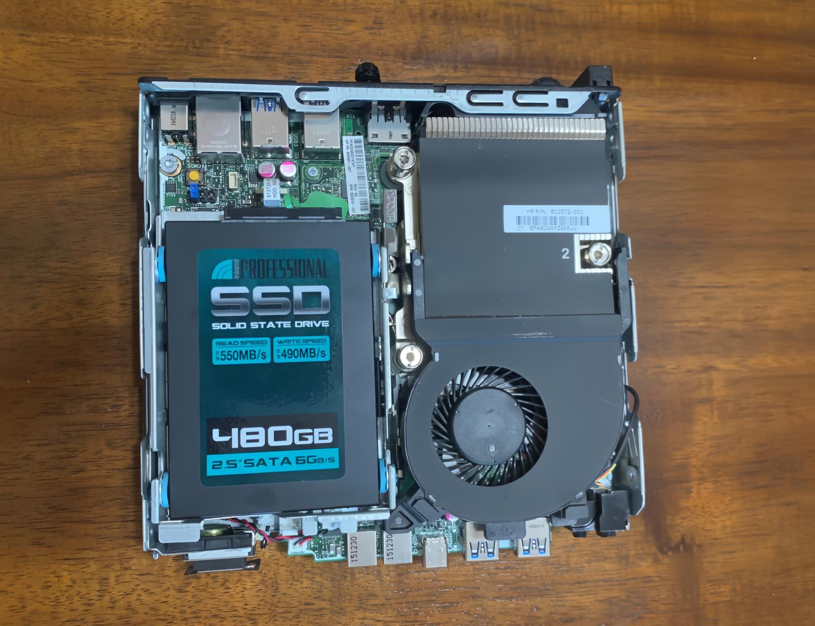 SFF HP EliteDesk 800G2 i7-6700T | Home/Office/Media server pc *Banana for scale*