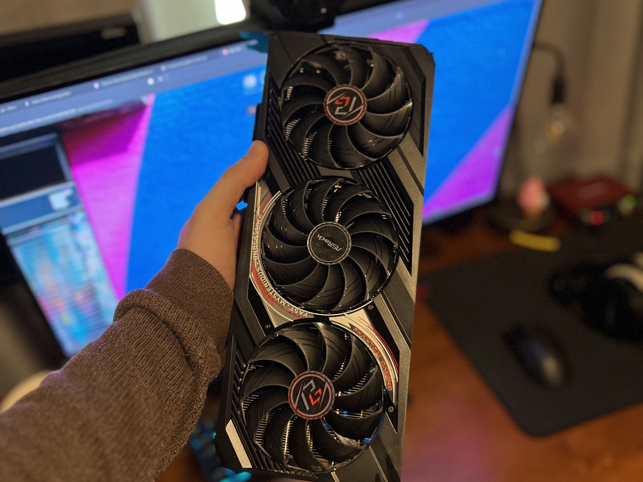 (SALE) RX 7900 XT 20GB GPU