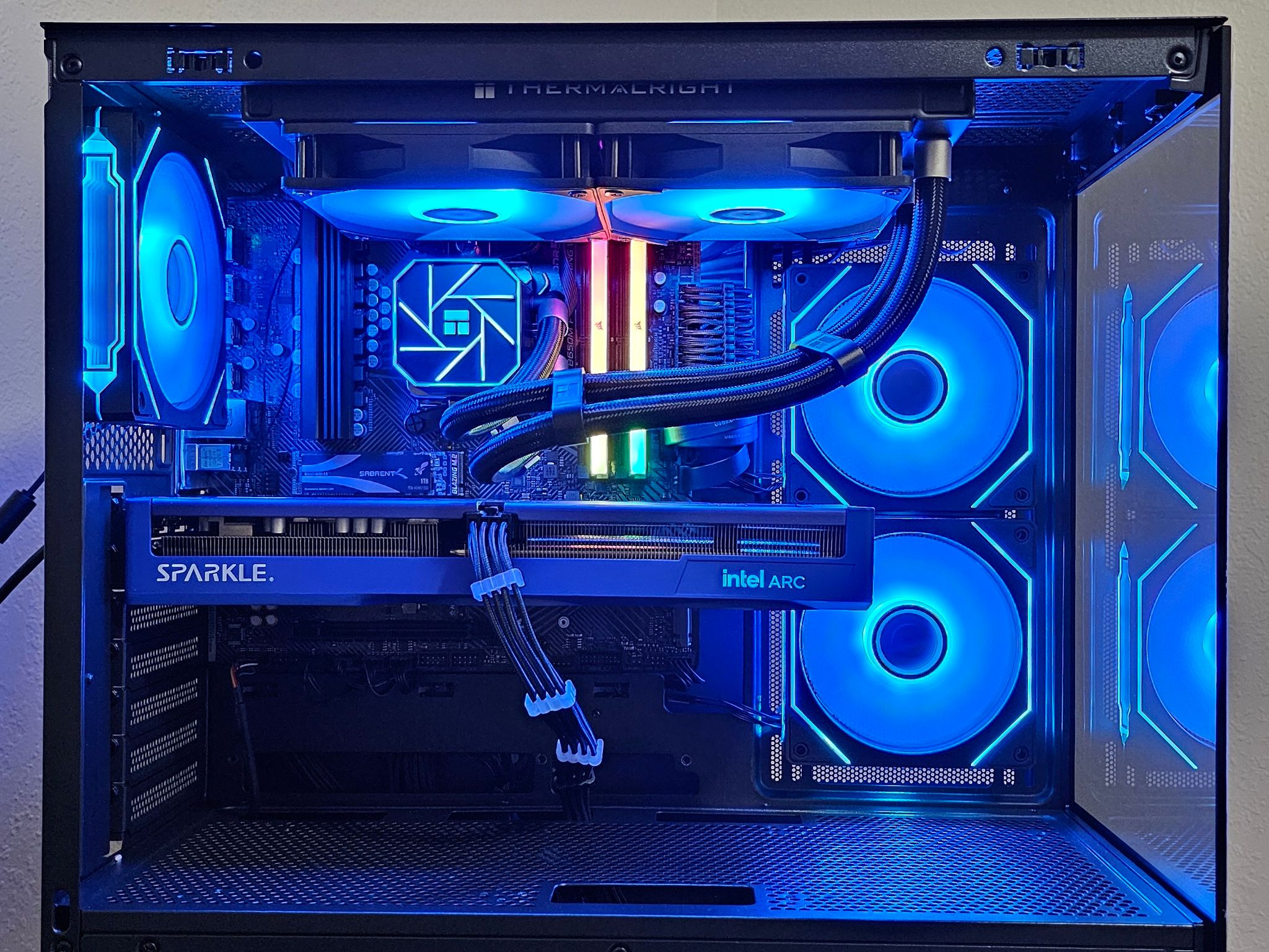 ARC B580 (beats rtx 4060) - Ryzen 5 9600X - 16GB DDR5 - 1TB SSD - 1080P-1440P GAMING PC