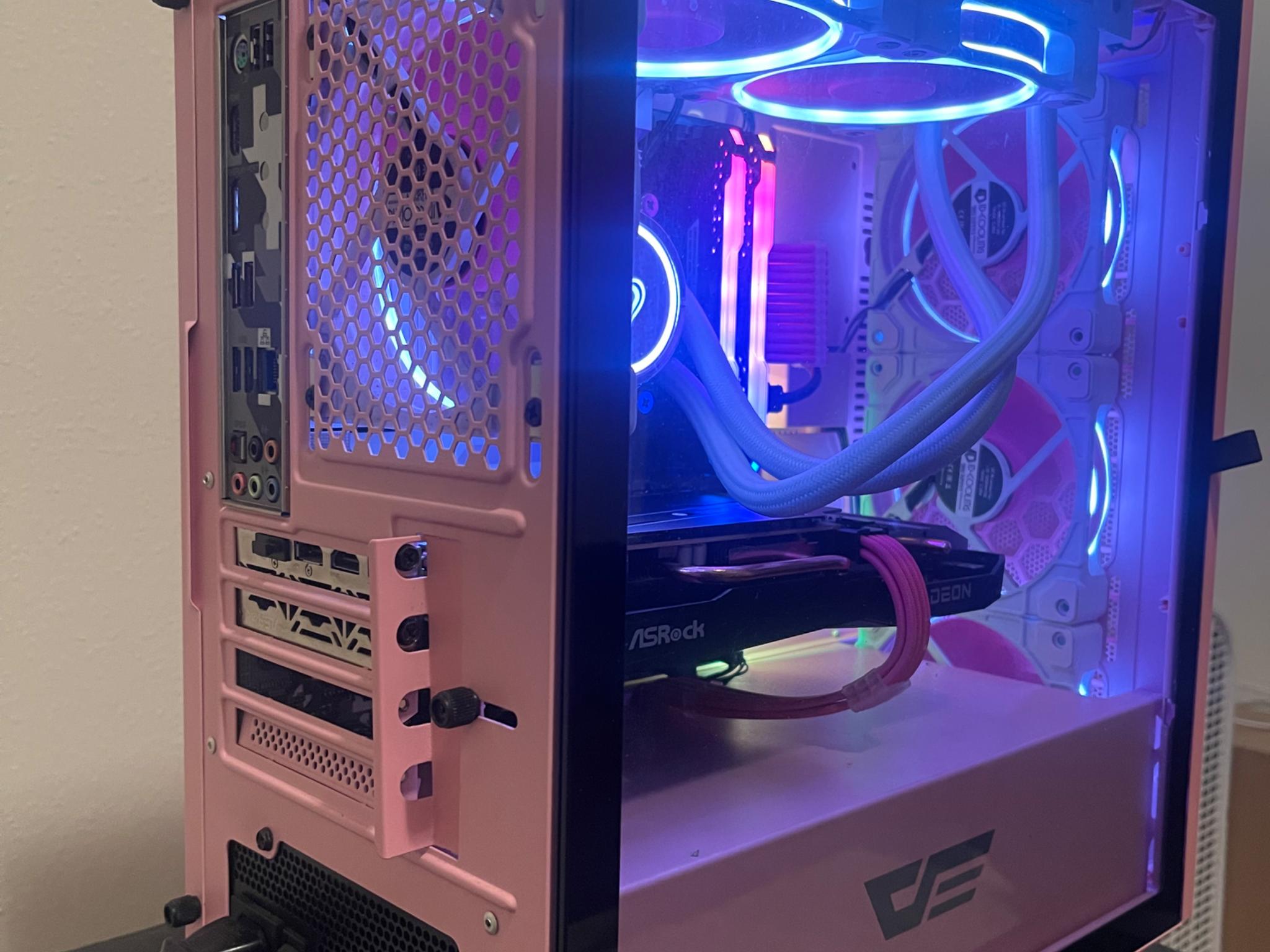 Woah! A Pink Gaming PC