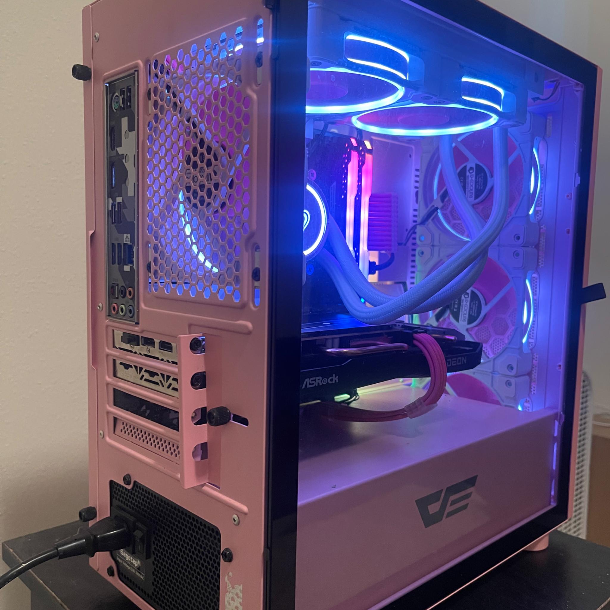Woah! A Pink Gaming PC