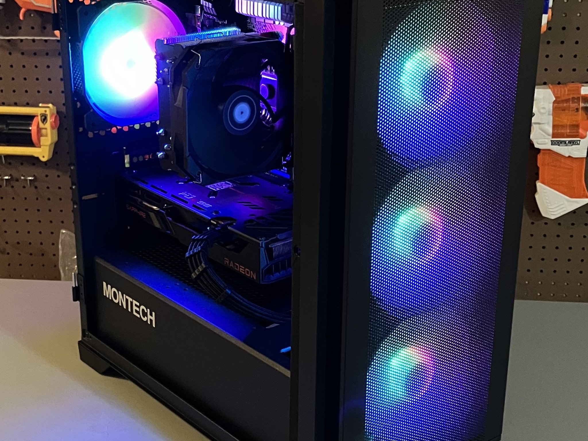 Ryzen 5 5600x and 6600 XT Gaming PC