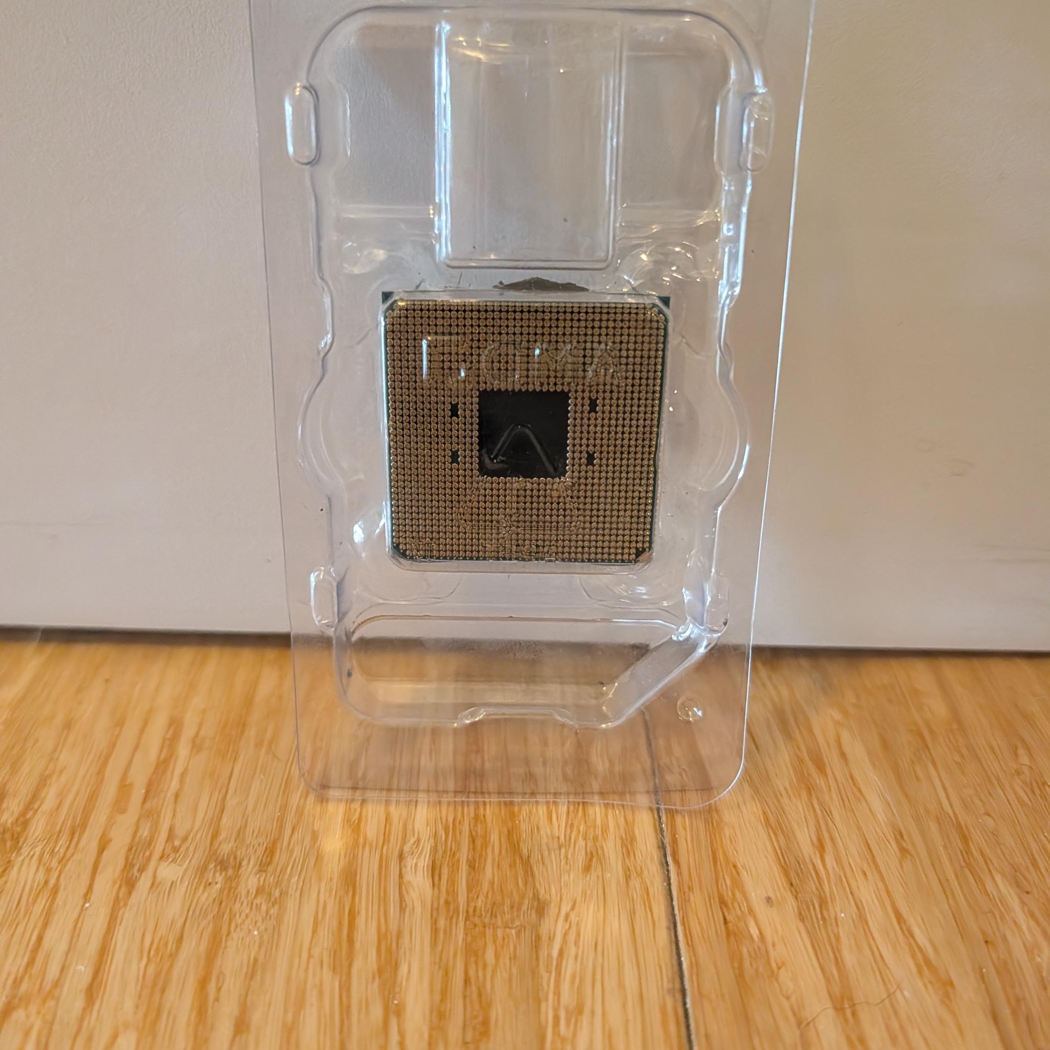 AMD Ryzen 3 2200G