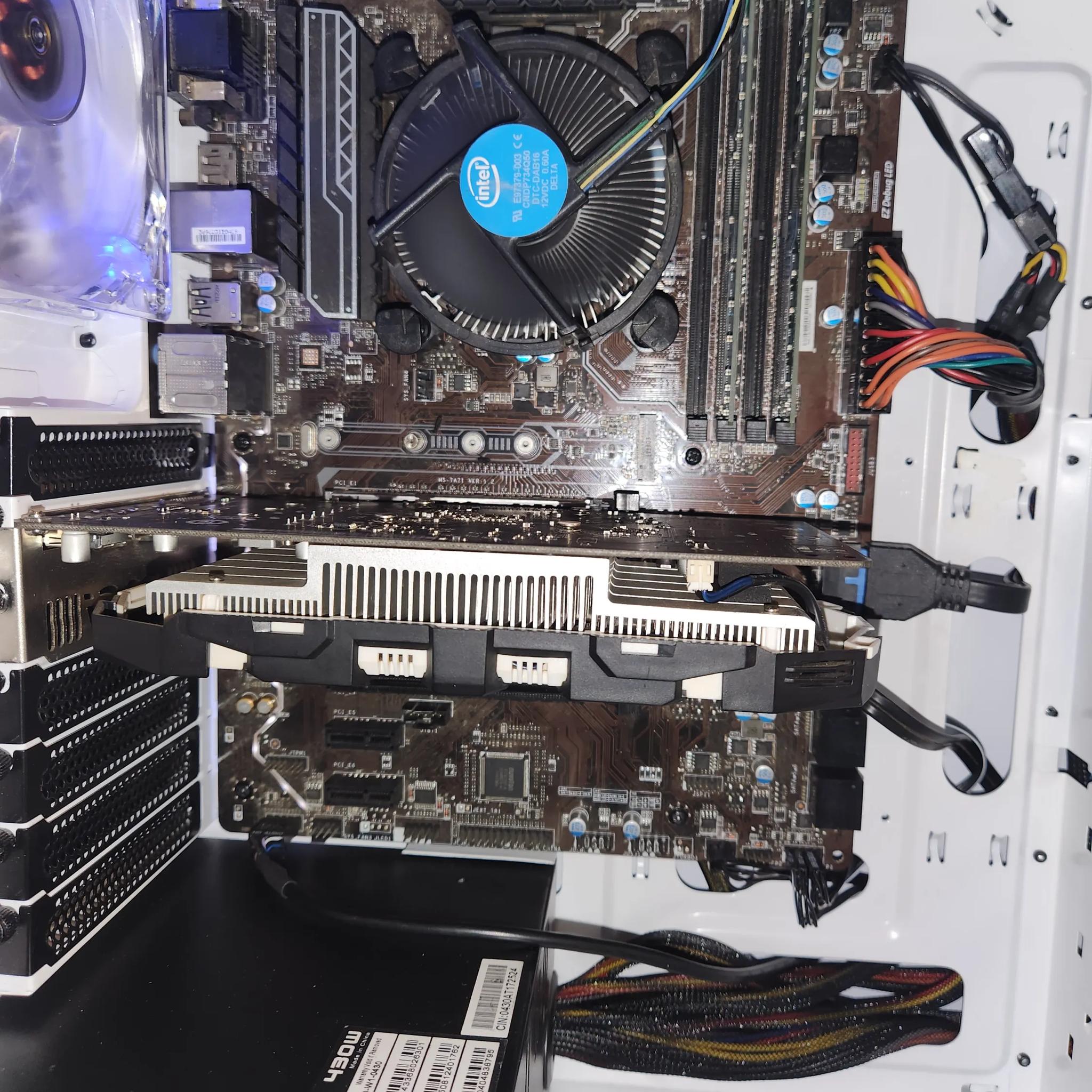 PERFECT ENTRY LEVEL BUDGET GAMING PC!  Intel I7-6700, 1050ti!  Esports panda build!