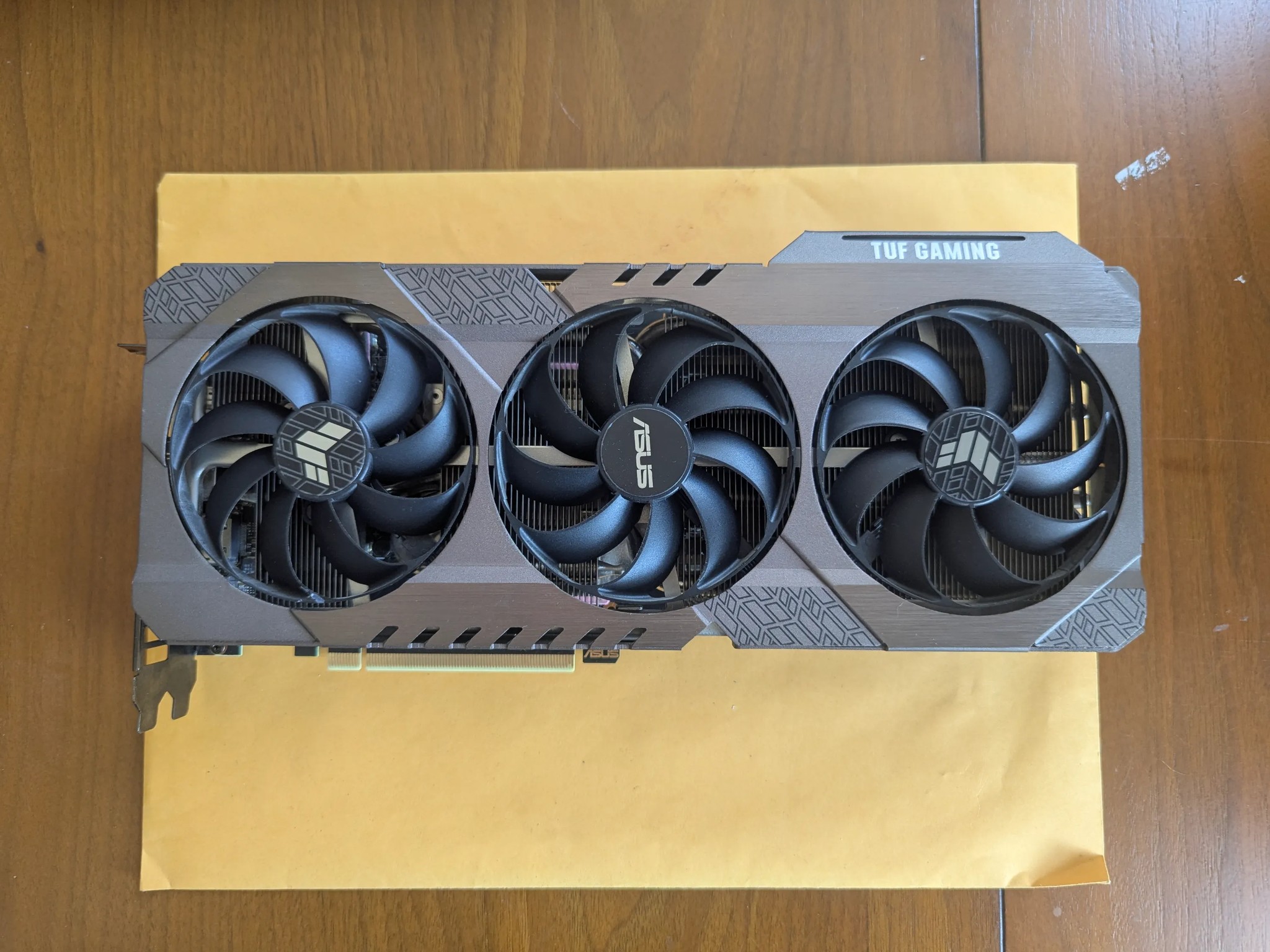 Copy of ASUS NVIDIA GeForce RTX 3070 Ti TUF Gaming Overclocked Triple-Fan 8GB GDDR6X PCIe 4.0 Gra...