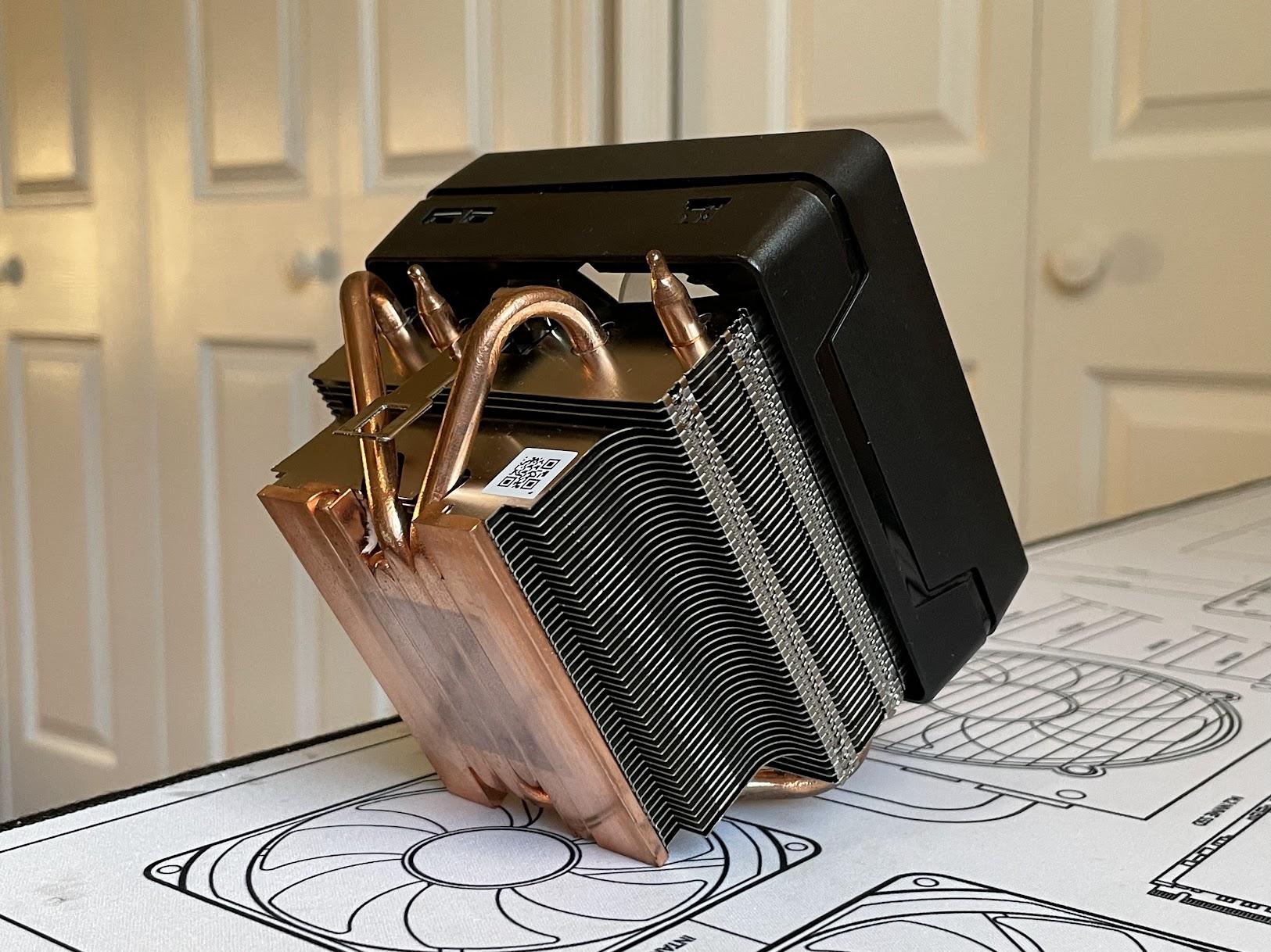 AMD Wraith Prism Socket AM4 4-pin LED RGB CPU Cooler