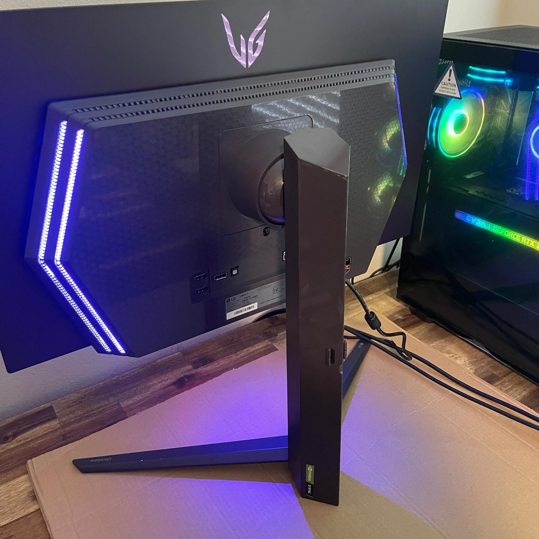 LG 27" UltraGear OLED 2k 240Hz Gaming Monitor