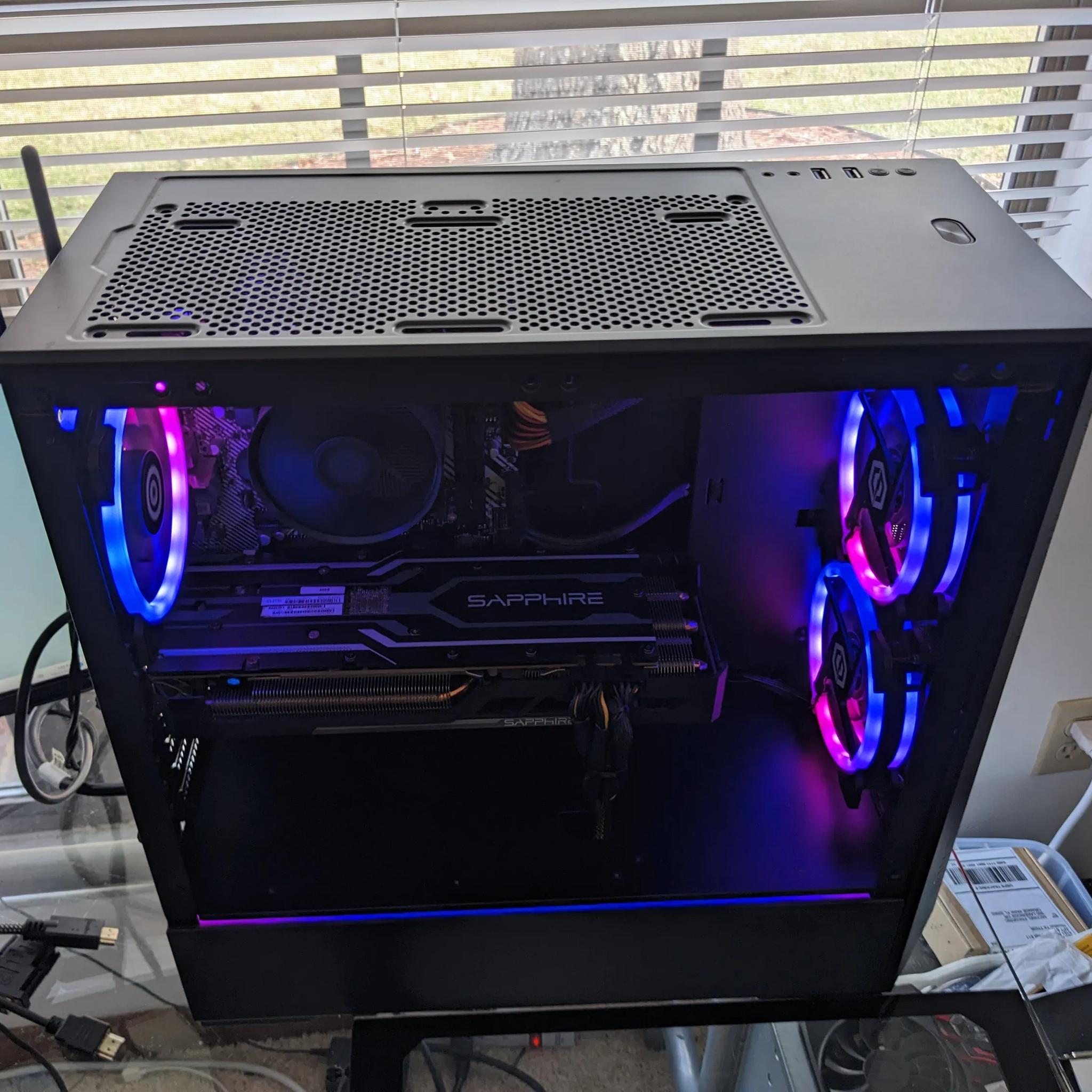 Phanteks, Win11, Ryzen 3100, 32gb ddr4-3200, R9 390 8gb GPU, SSD+HDD, BT+WiFi