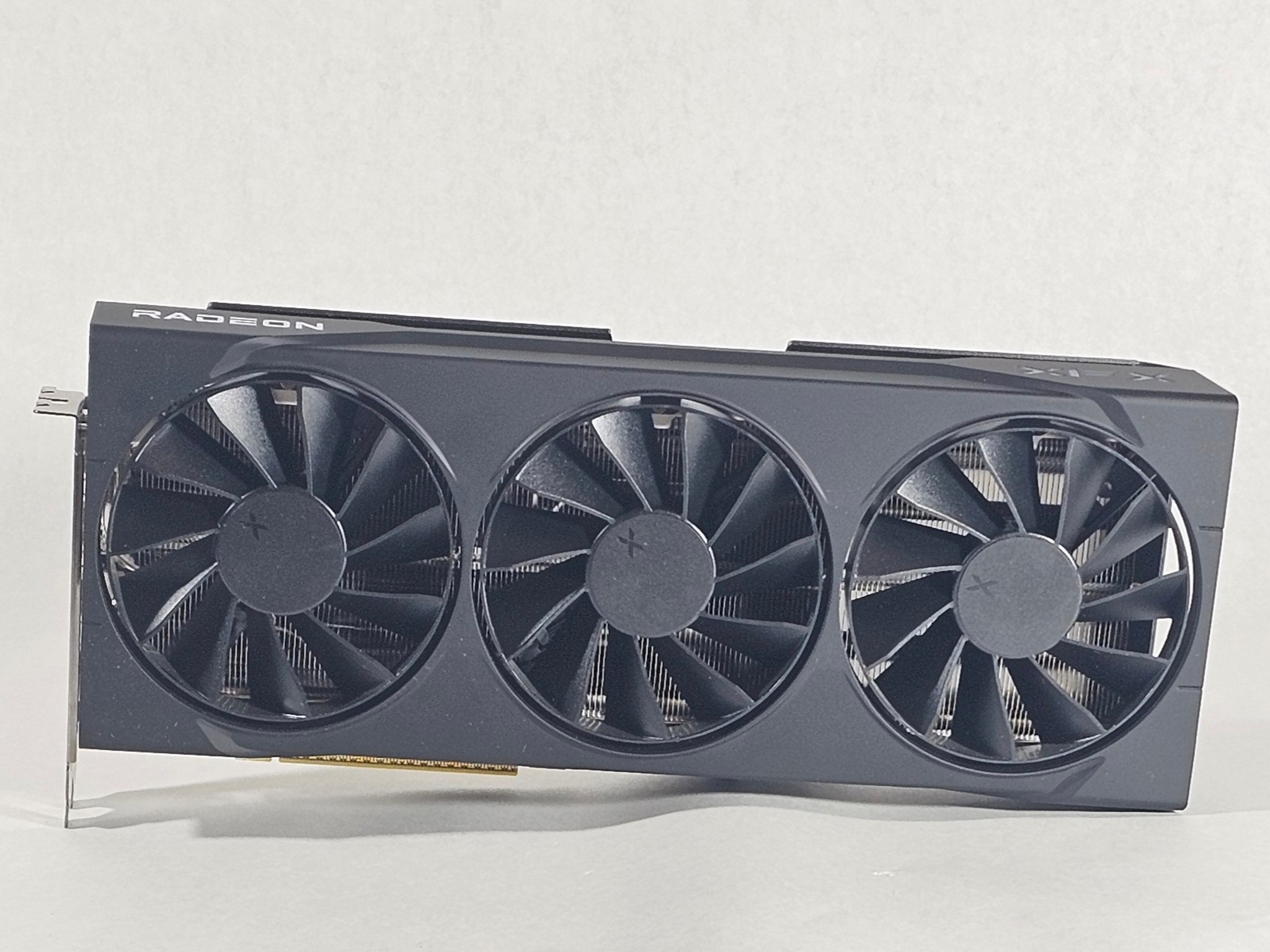 RX 9070 XT Radeon XFX