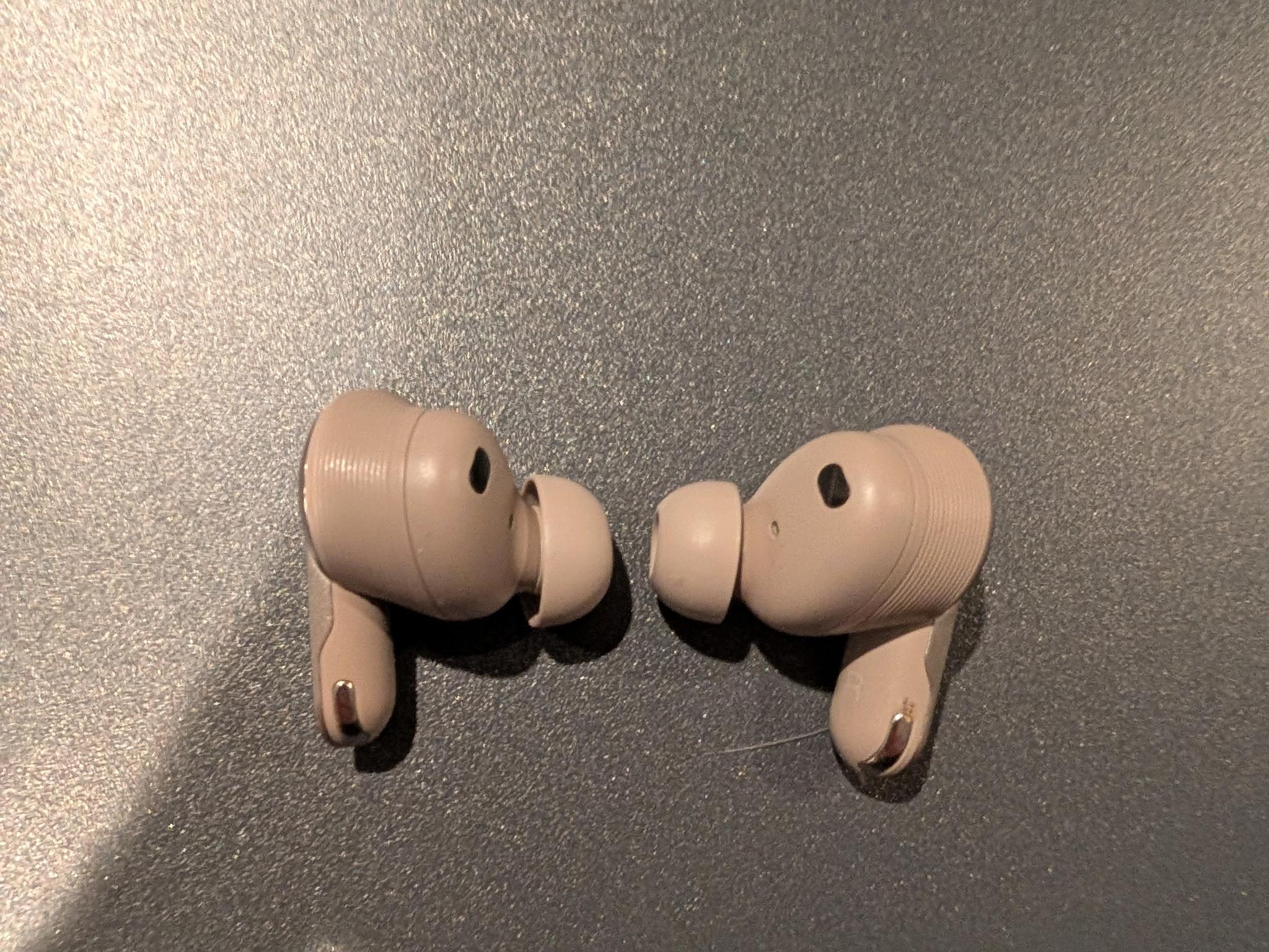 JBL Tour Pro 3s