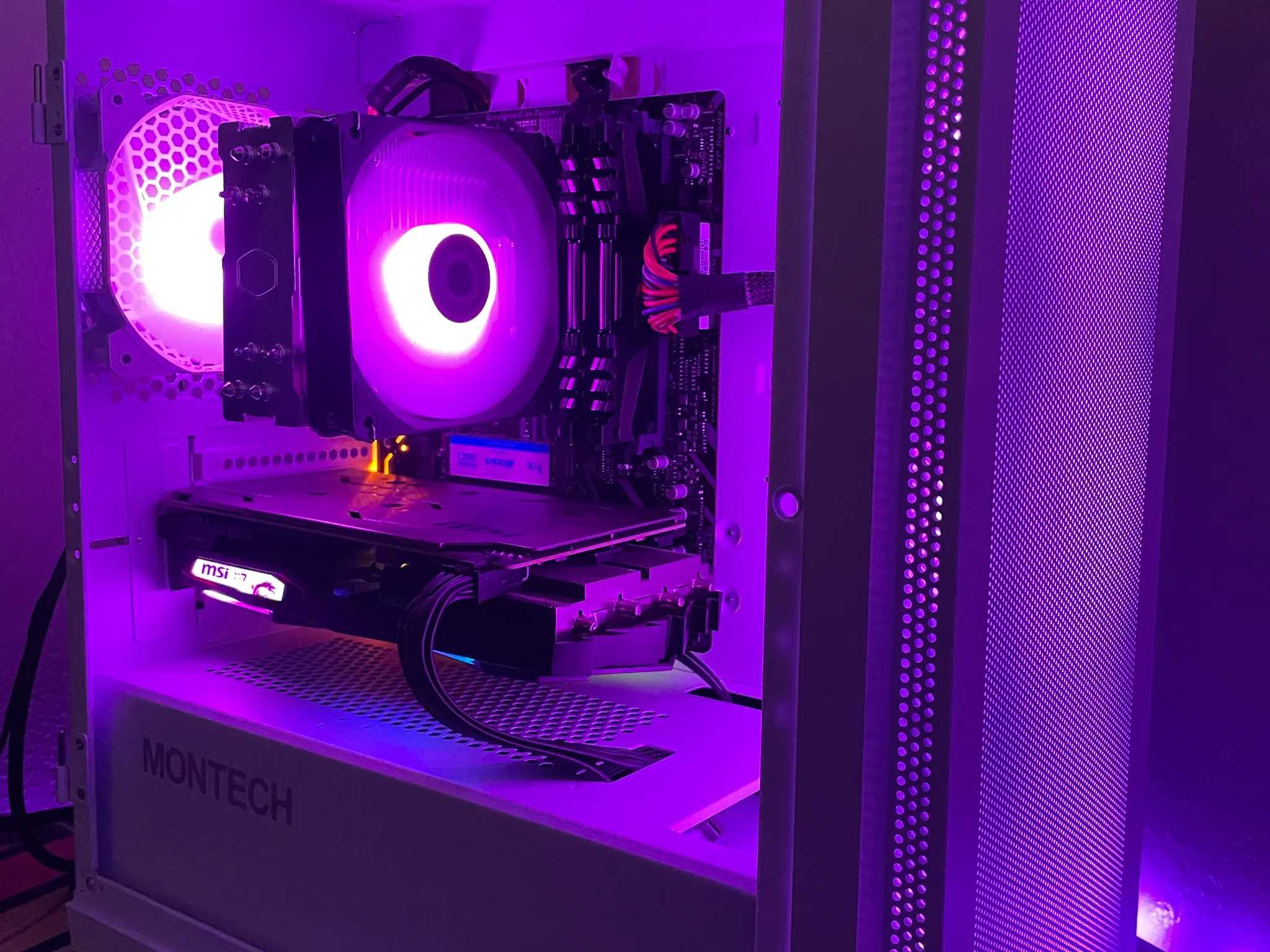 (SUMMER SALE!!)budget friendly RTX gaming pc{ryzen 3600,RTX 2060, 16gb Ram 3200mhz,1tb NVME,}