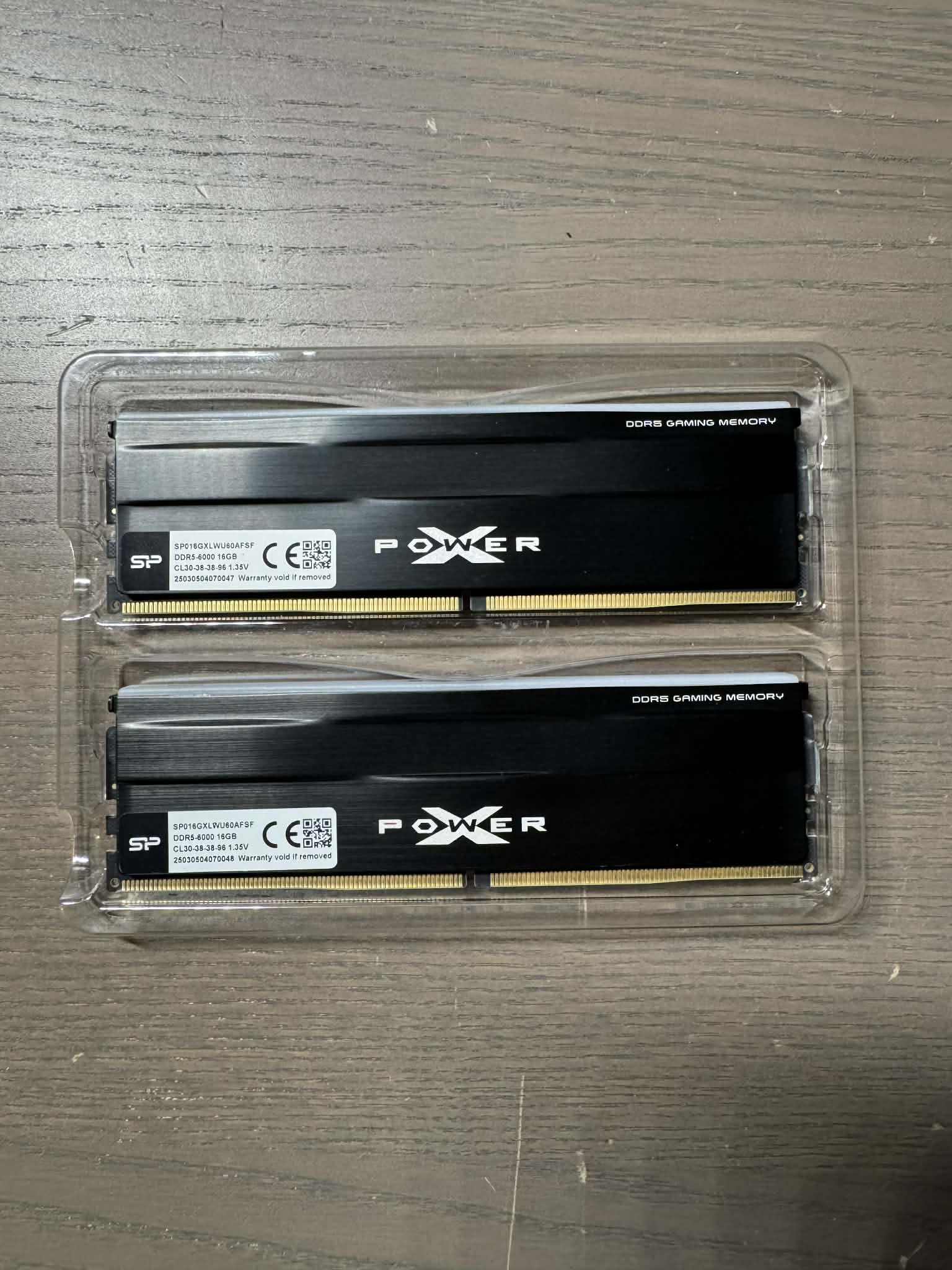 32GB SILICON POWER DDR5 ZENITH RGB (2x16GB) 6000 MHZ CL30-38-38-96 1.35V