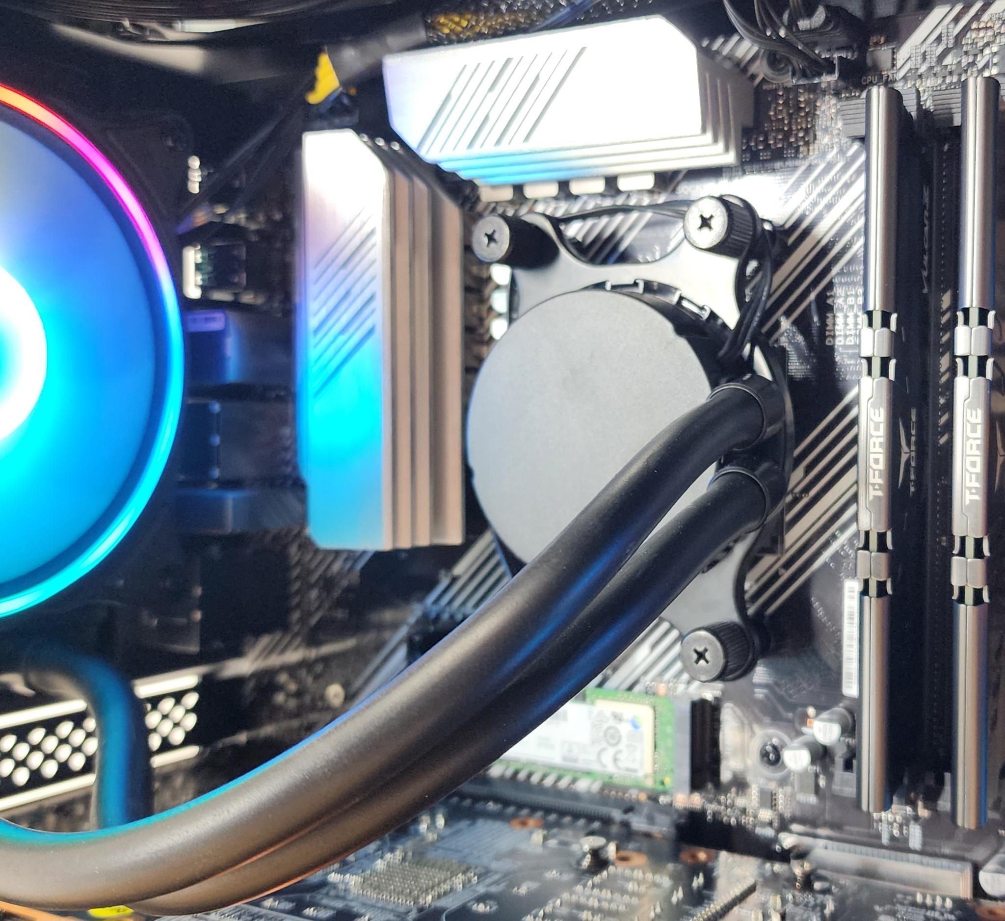 Gaming PC Ryzen 7 3700X 16GB RAM 512GB SSD RX 6700 10GB Windows 11 Computer