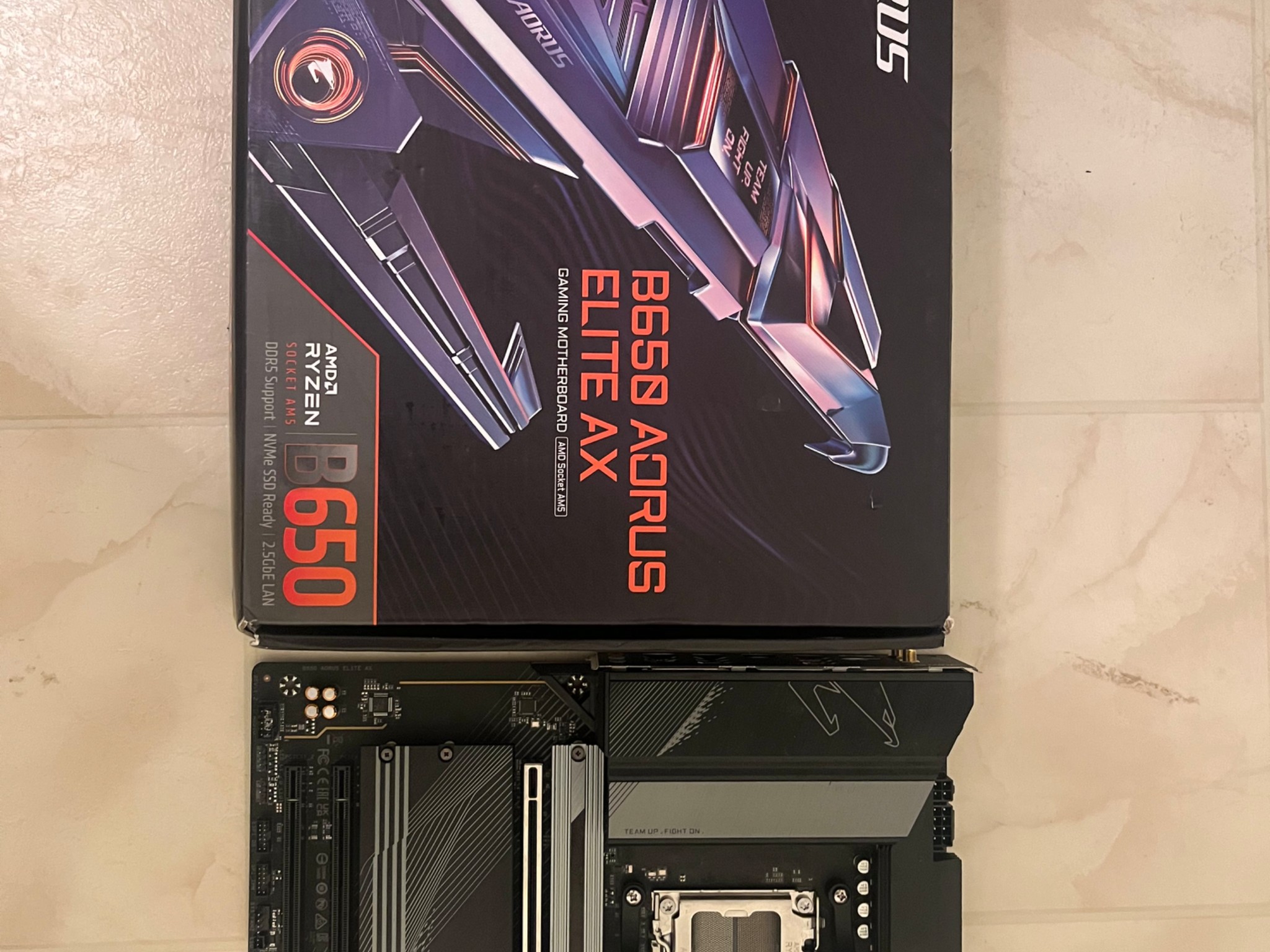 GIGABYTE B650 AORUS ELITE AX ATX AM5 (DDR5, PCIe 5.0)