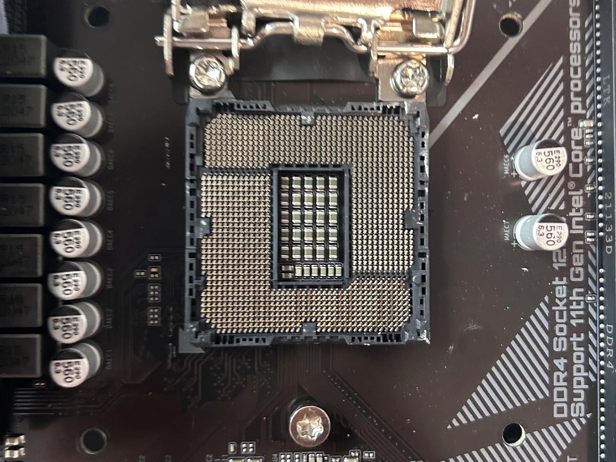 Gigabyte Z590 UD AC ATX Motherboard LGA 1200