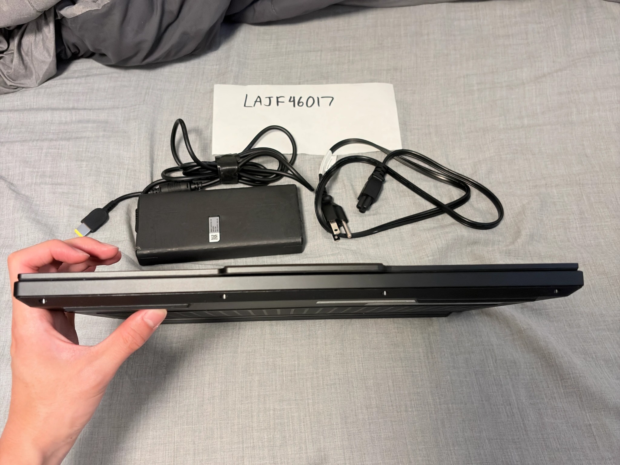 2025 Lenovo Legion 5i Gen 10 15-inch Gaming Laptop (255HX, 5060, 32GB RAM, 1TB SSD, 165Hz OLED)