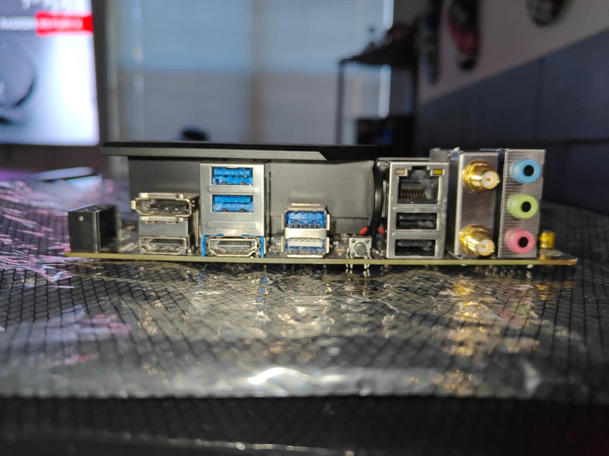 AMD AM4 ITX Gigabyte A520i AC motherboard