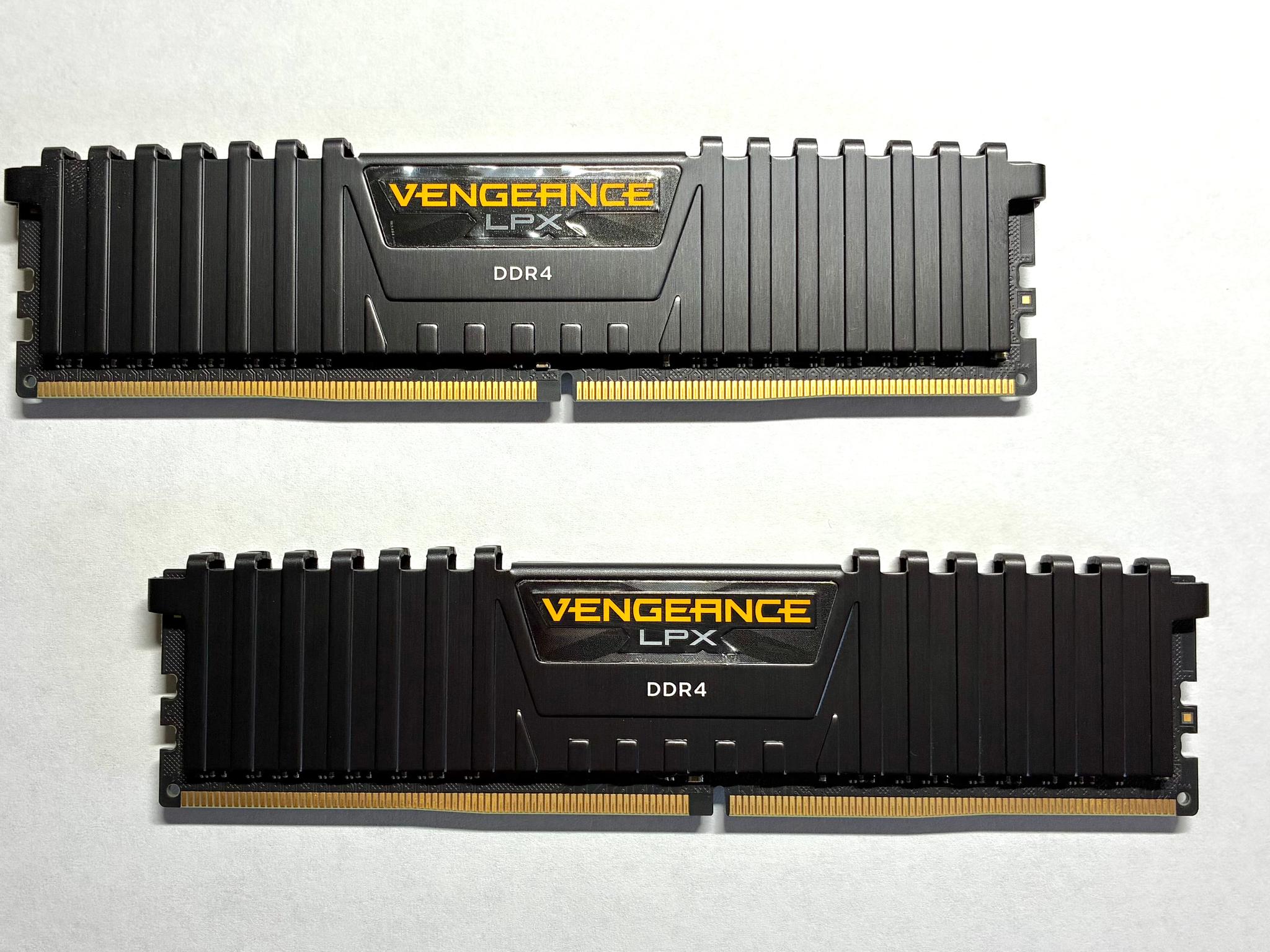 Used Corsair DDR4 16GB (2x8GB) 3200MHz CL16 RAM Black