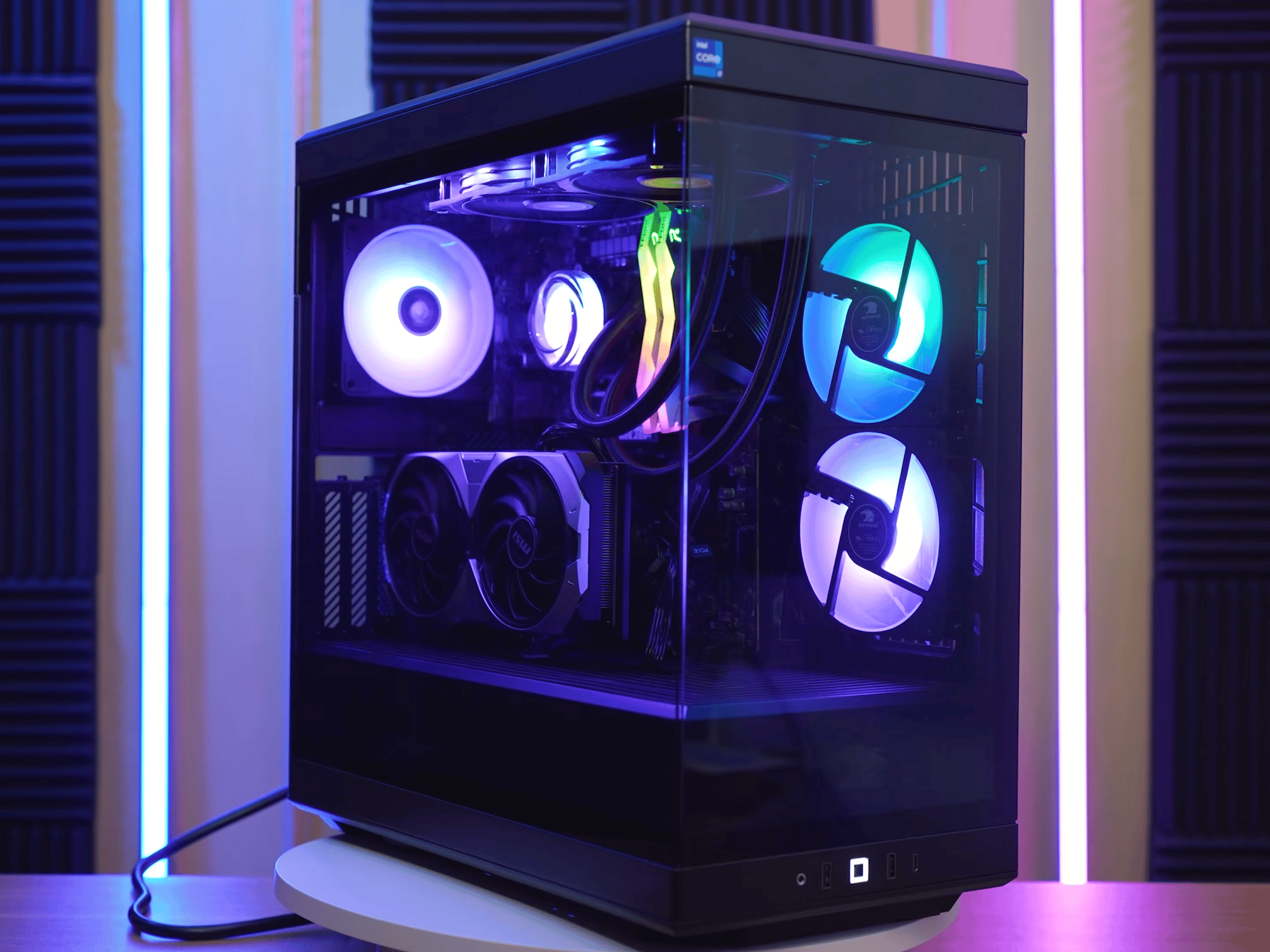 Hyte Gaming PC - GeForce RTX 4060 Ti 16GB - Core i7-14700F, 32GB RAM DDR5, 2TB NVMe SSD
