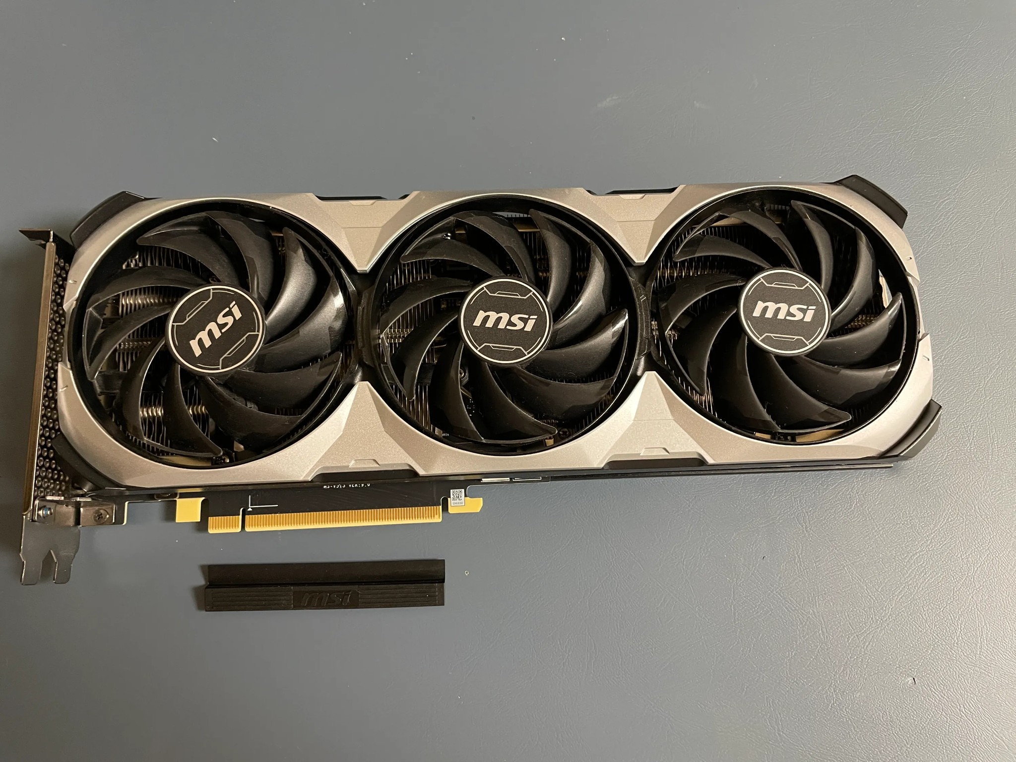 LIKE NEW! MSI RTX 4070 VENTUS 3X 12G OC
