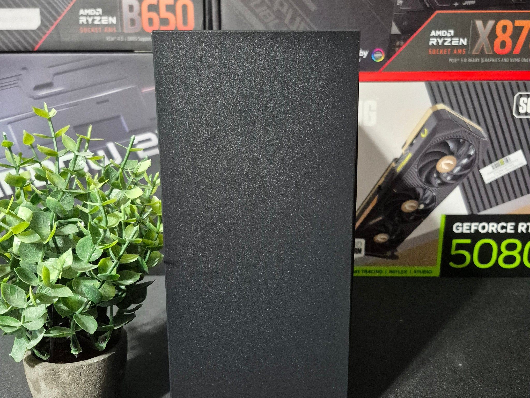 Ryzen 5 5500 | RTX 3050 8GB | 16GB RAM | 500GB NVMe