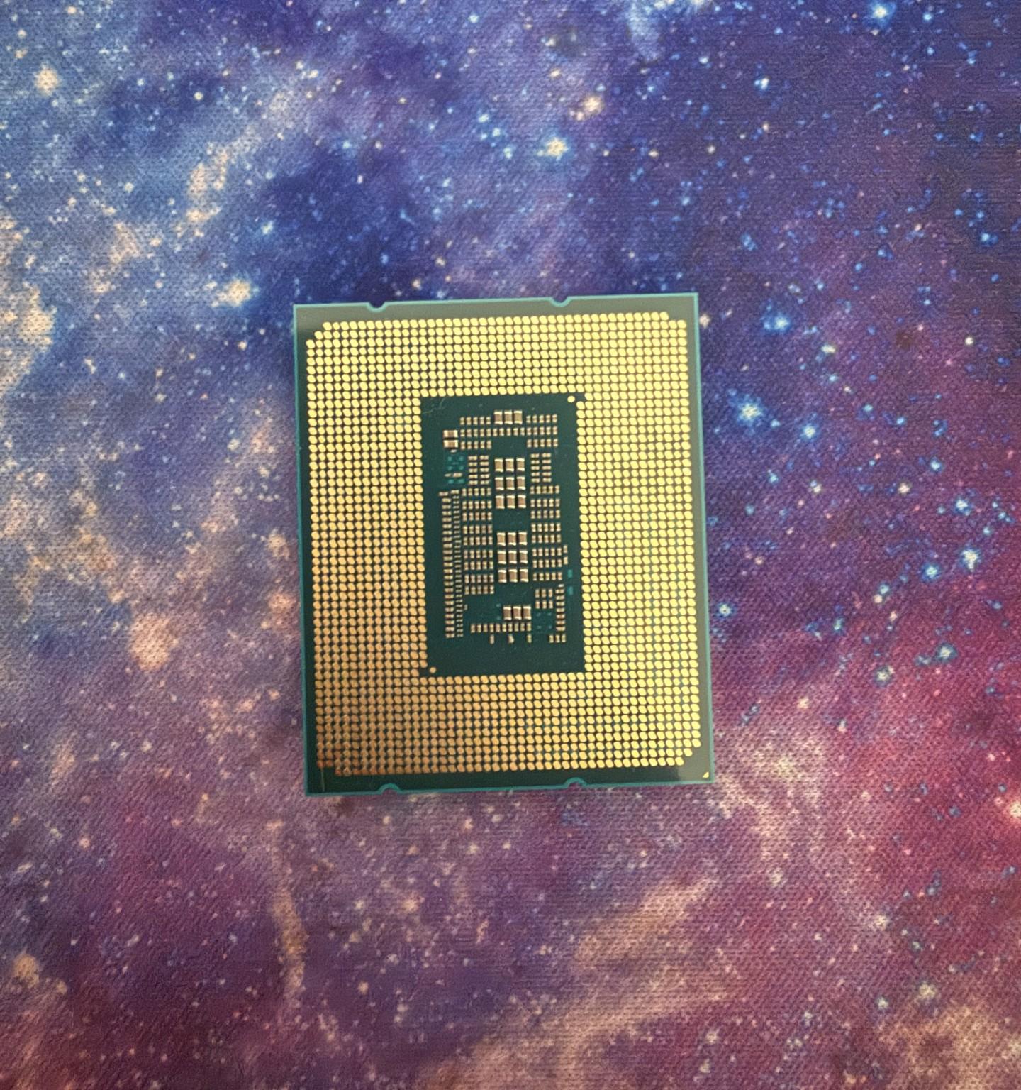 Intel Core i5-12600KF