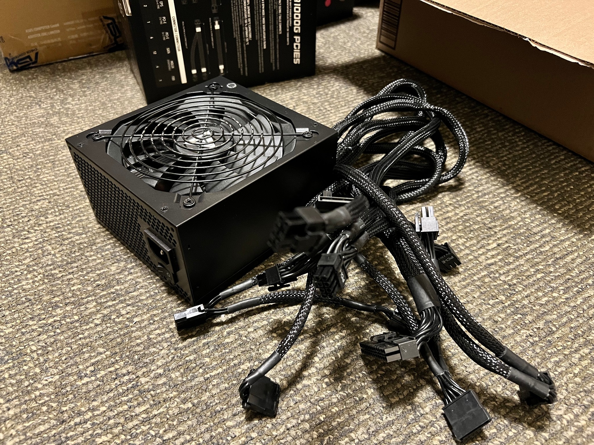 APEVIA Prestige ATX-PR600W 80+ Gold 600W ATX Power Supply