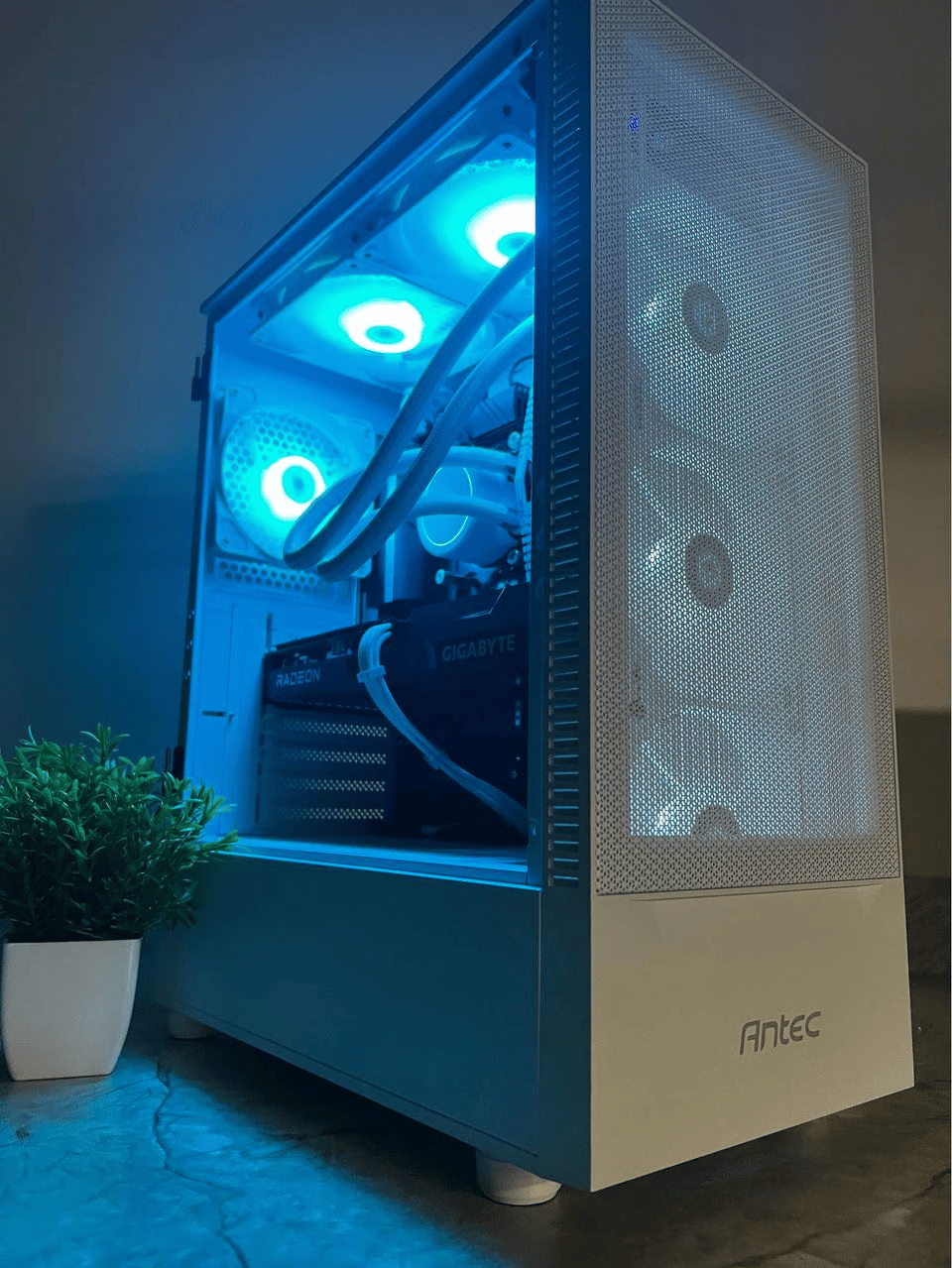 i5 10600k / RX 6600 Gaming PC