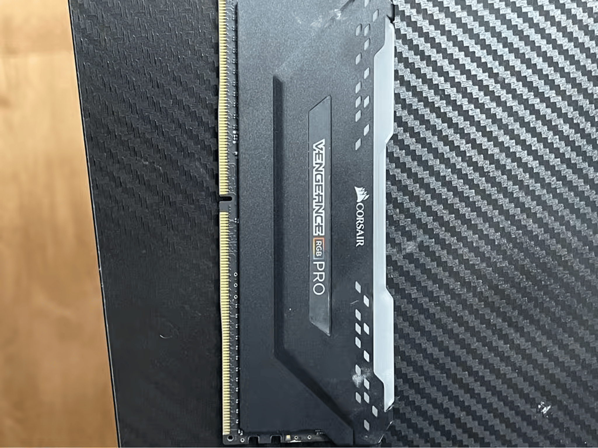 i9 9900k, ROG z390-e, 16gb Corsair Vengeance Pro BUNDLE