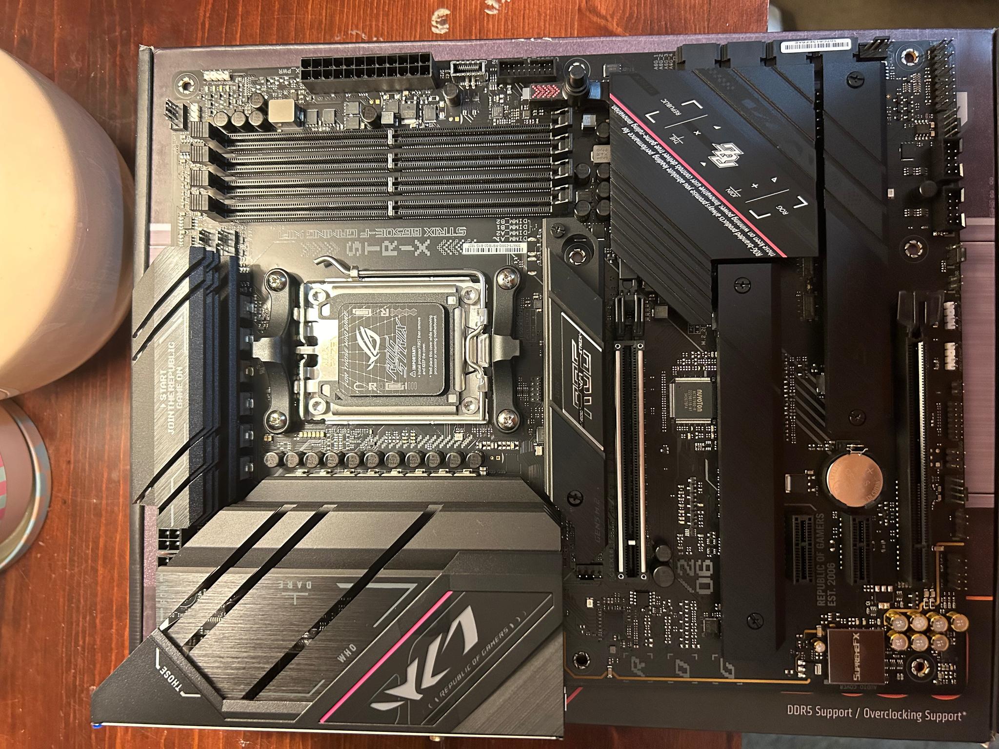 Asus rog strix b650e-f motherboard OBO