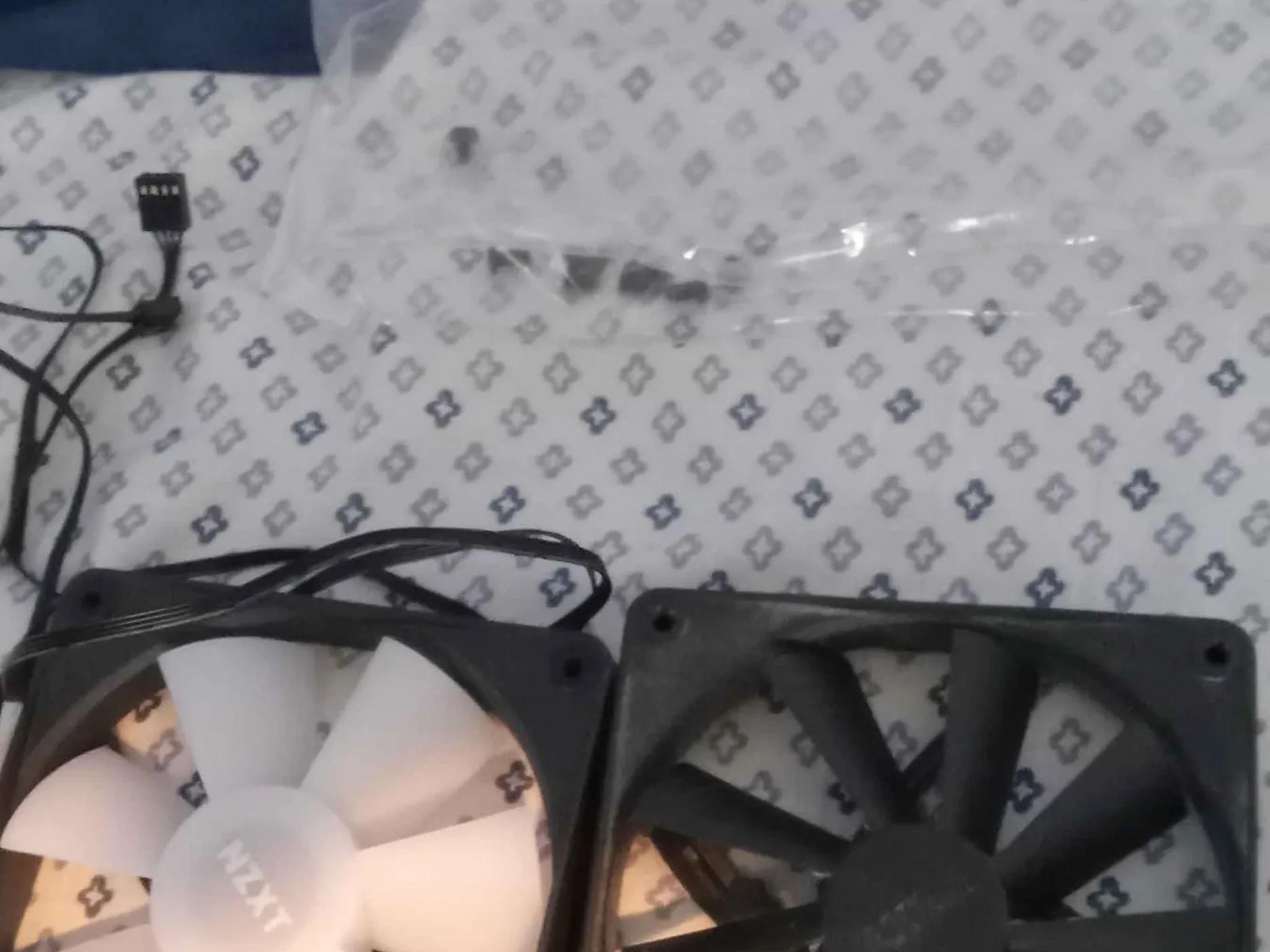 *NZXT FANS* 1 ARGB 1 NON ARGB