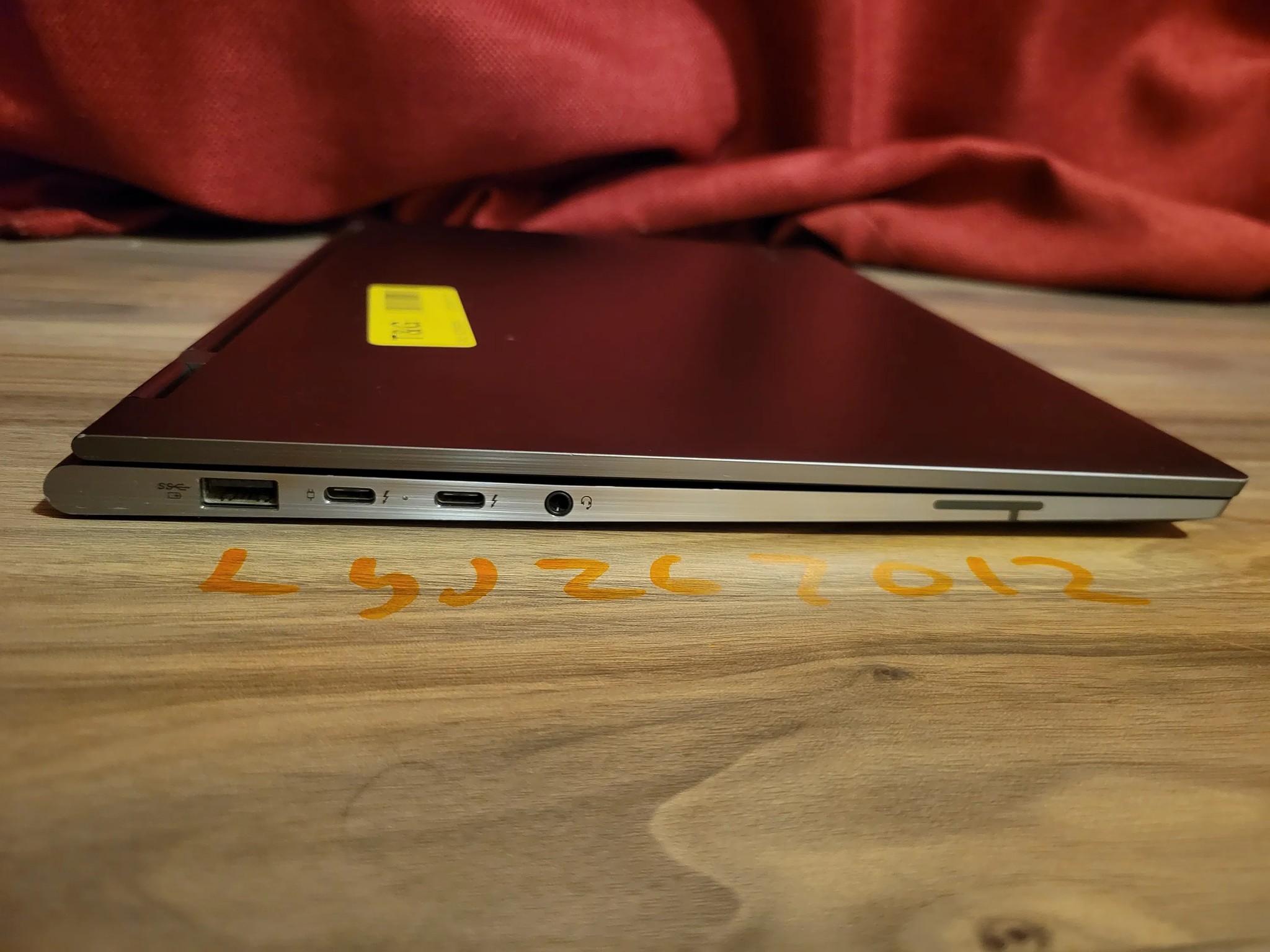 Lenovo Yoga C930 Laptop - 14" Touch Screen - 256gb ssd - intel i7