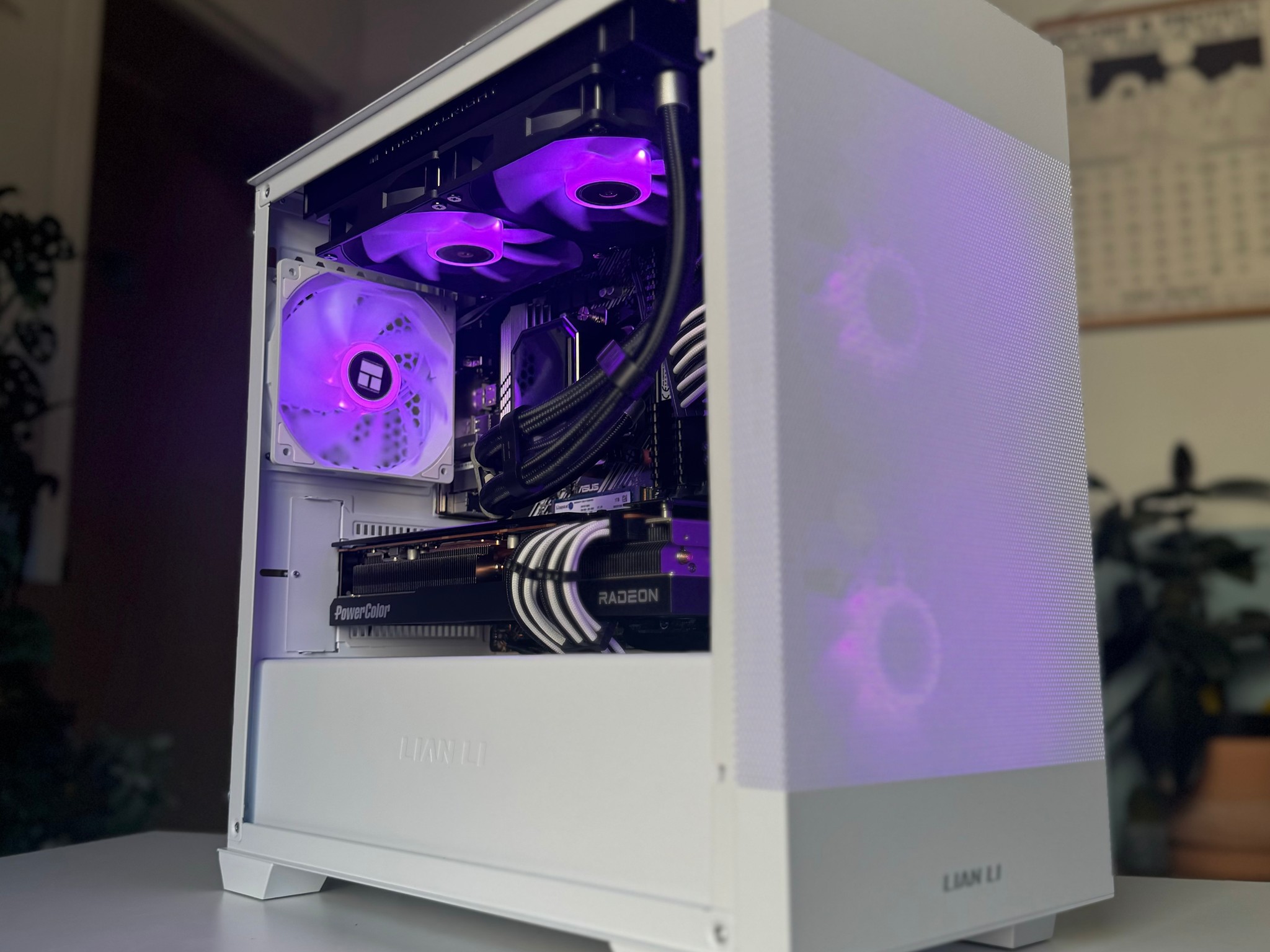 🐼 1440p Gaming PC - RX 7700XT | Ryzen 7 5700X | 32GB RAM | 1TB SSD