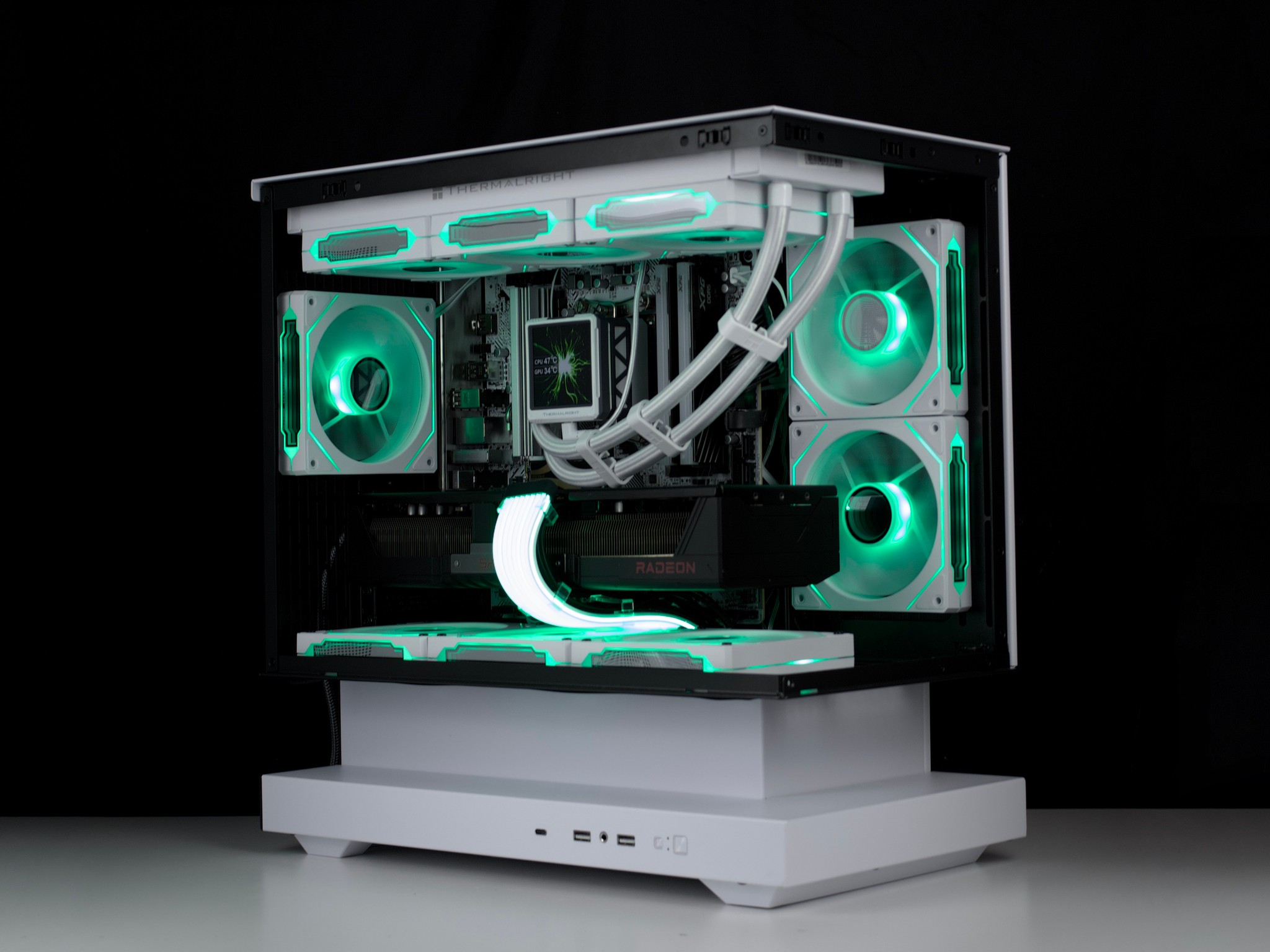 🧊⚡🗡️Panda - 1440P Gaming PC | RX 9070 XT, Ryzen 9 7900X3D, 32GB RAM, 2TB SSD | LCD Screen 🗡️⚡🧊