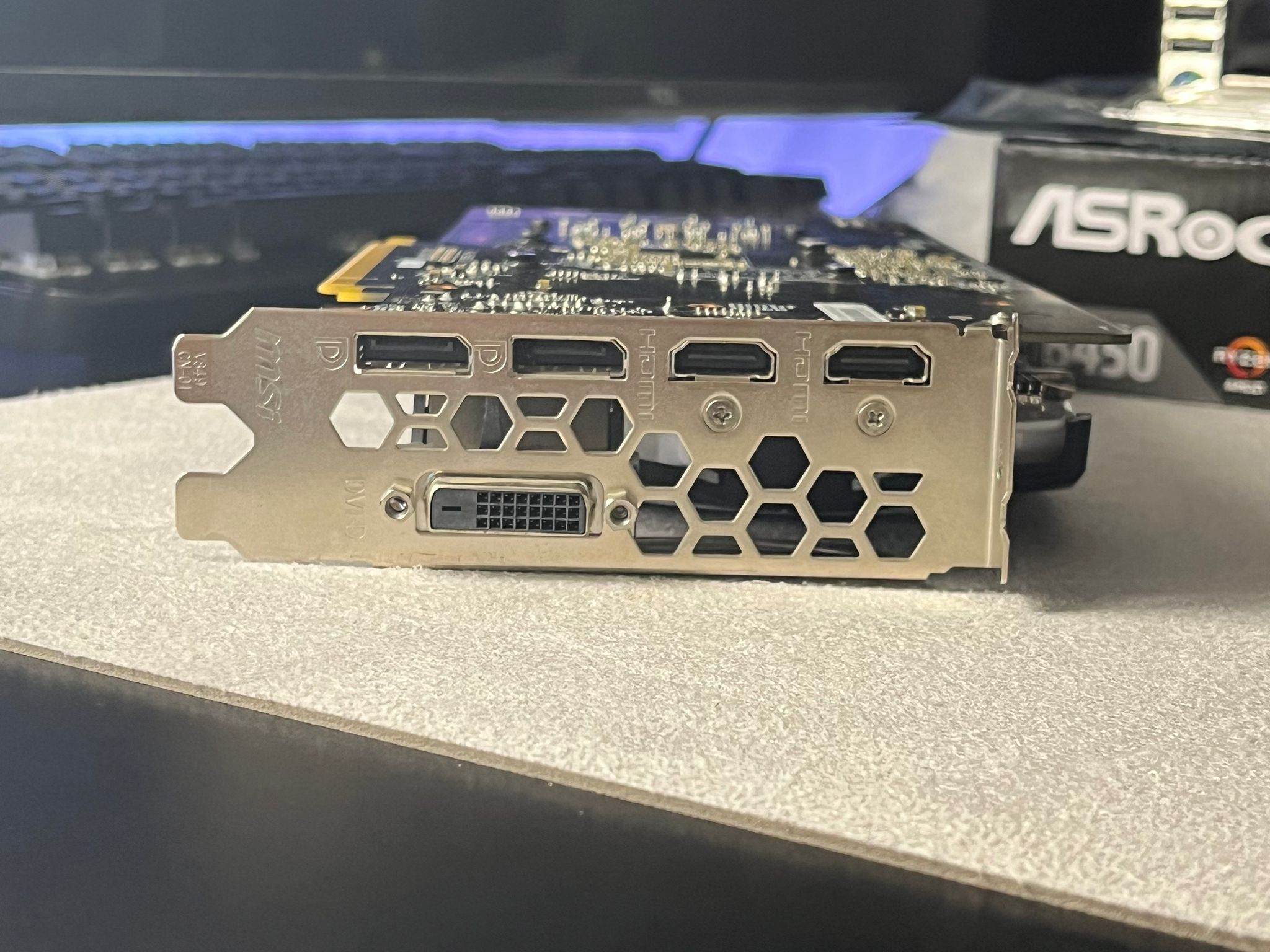 MSI NVIDIA GeForce GTX 1060 ARMOR 6GB