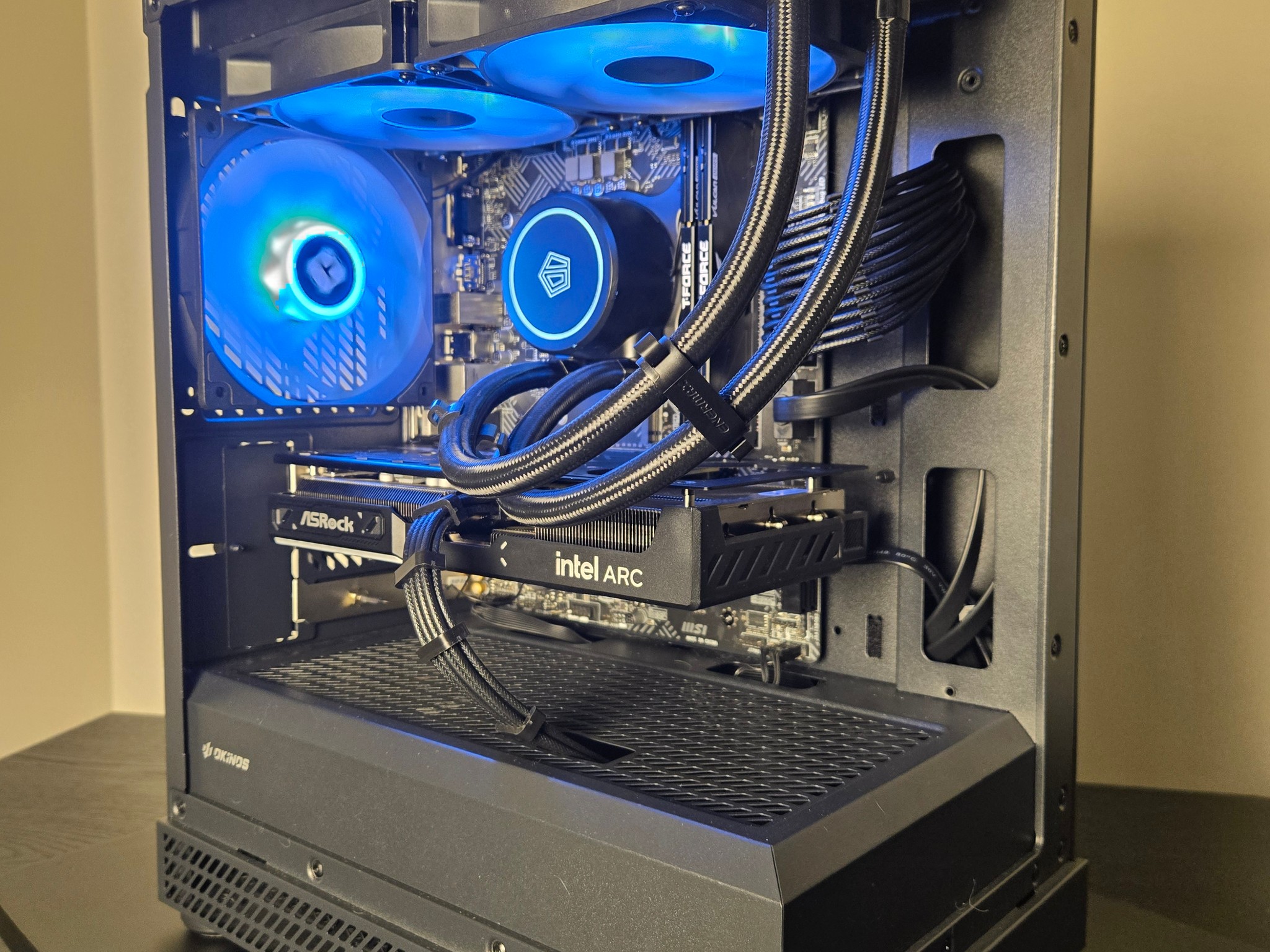 Intel B570 10gb Vram | i5 13400F | 16gb DDR5 | 1tb Storage