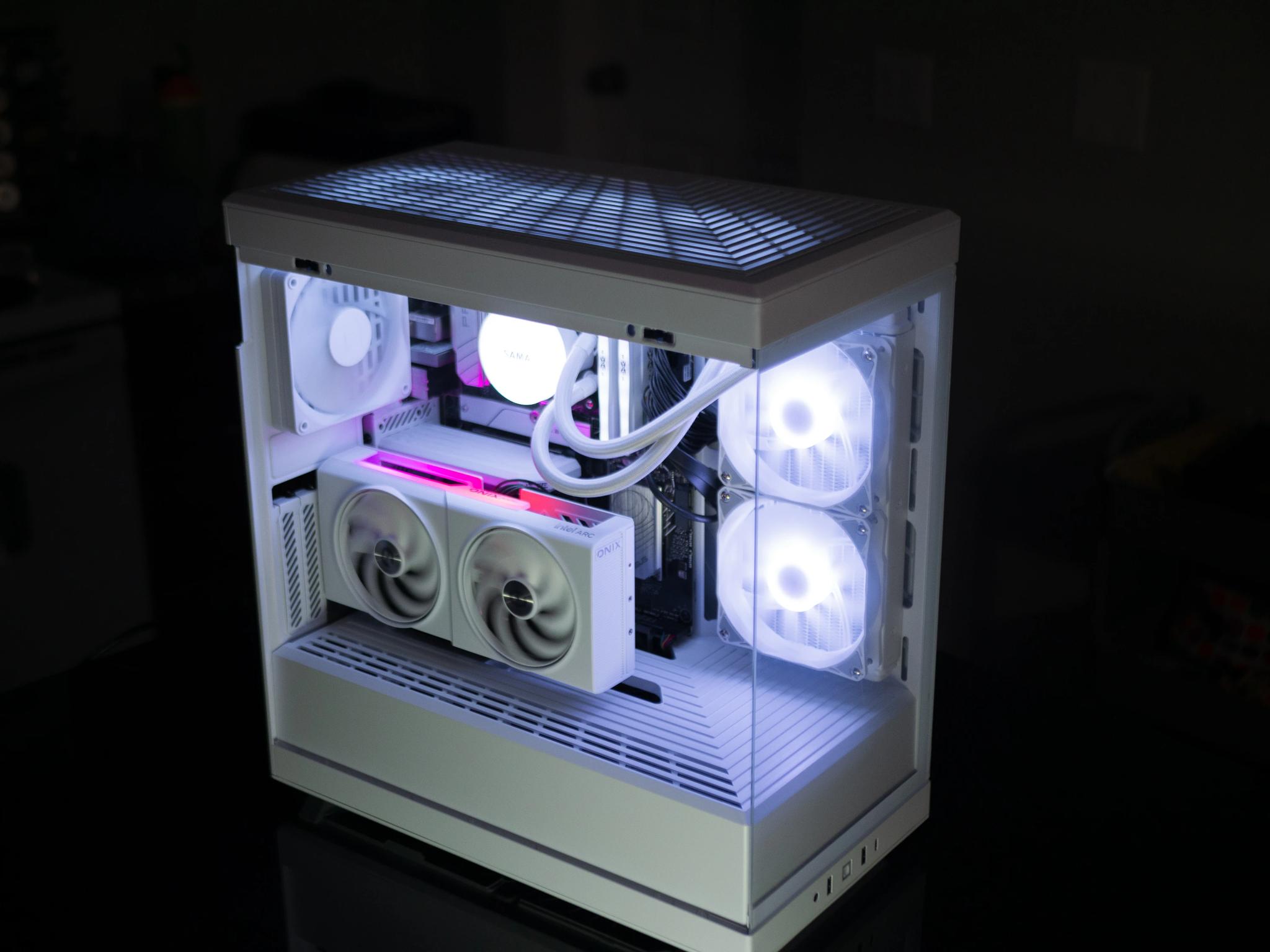 ARC B580 - AM5 Ryzen 7600x - 32gb DDR5 6000 - 1TB NVME - 240MM AIO - White Gaming PC