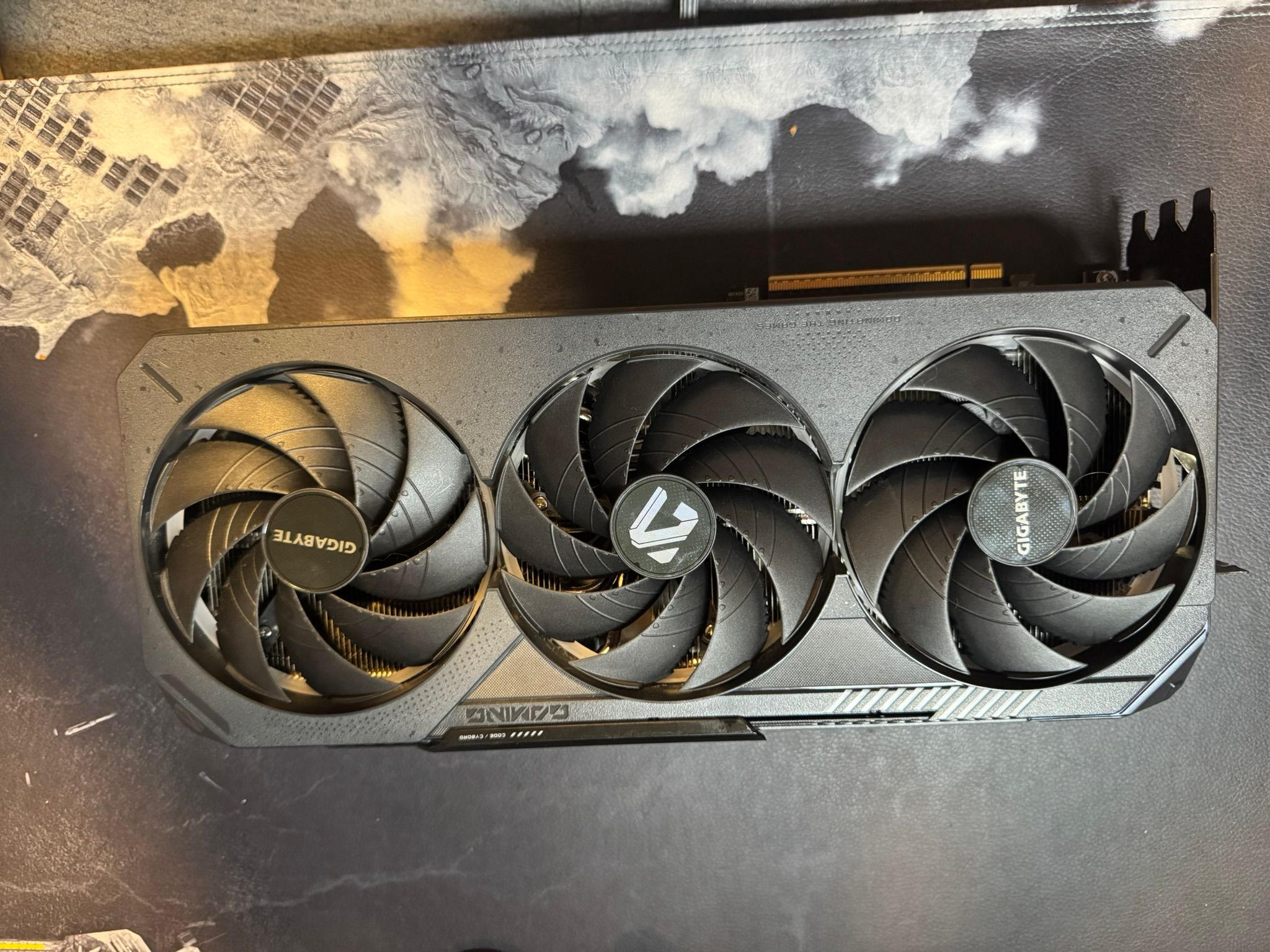 GIGABYTE GeForce RTX 5090 GAMING OC 32G
