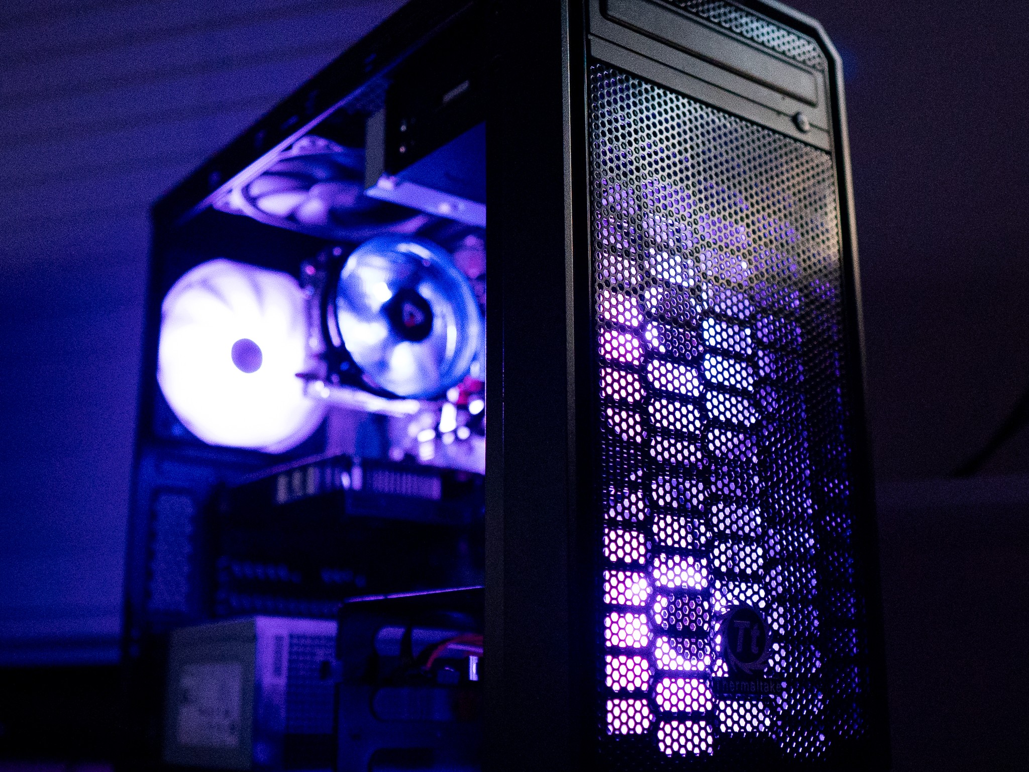 🎮👾 | GTX 750 | INTEL i3 2100 | 8GB DDR3 RAM | 512GB SAMSUNG 850 EVO SSD | Candy Limit |